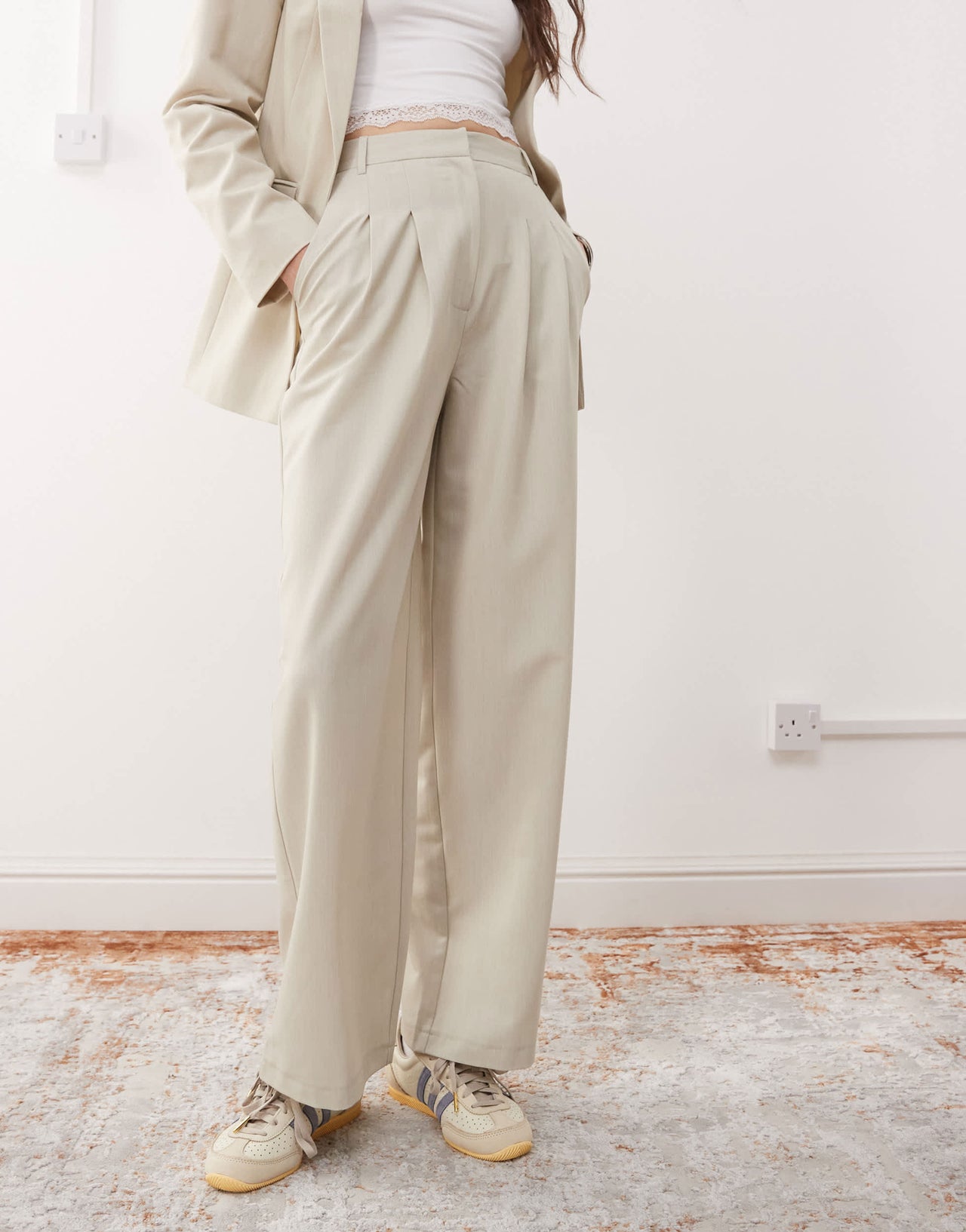 Miss Selfridge essential wide leg trouser in stone