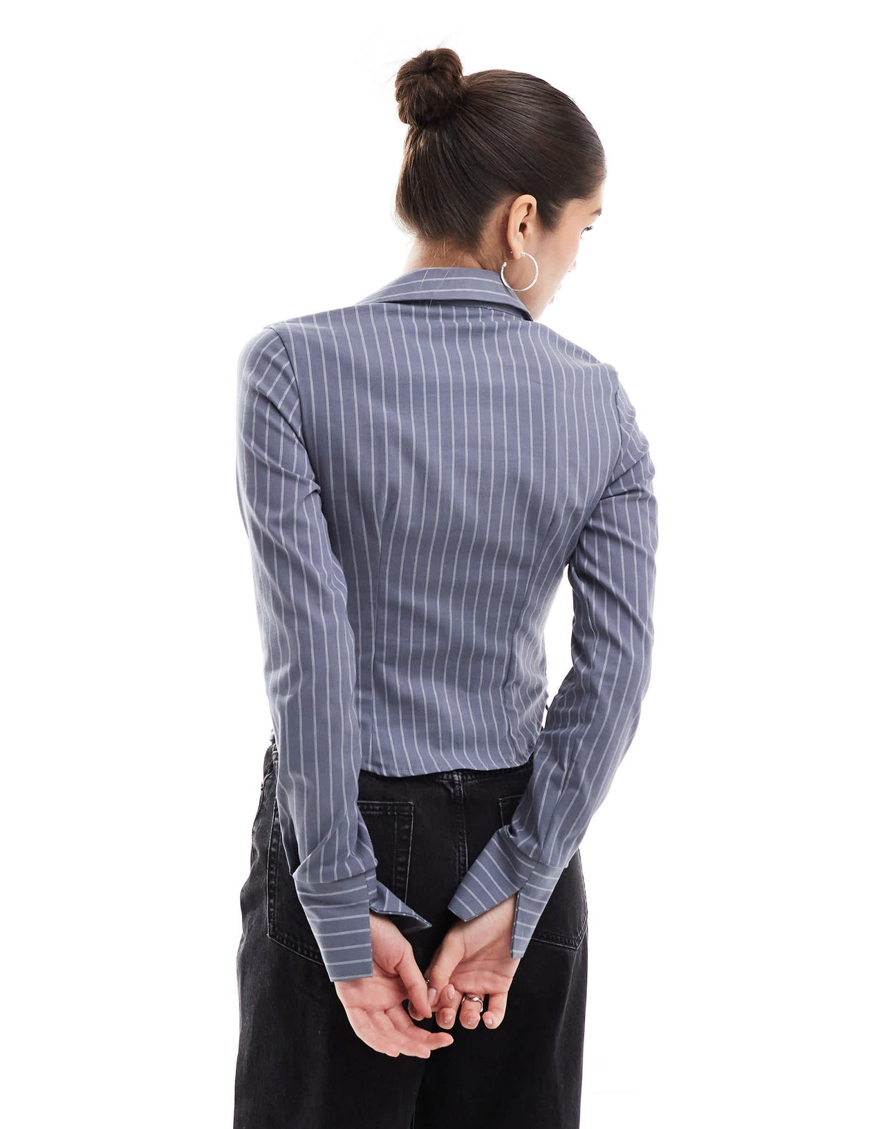 ASOS DESIGN fitted shirt in grey pinstripe