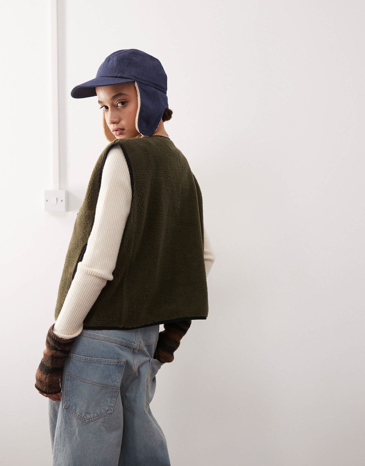 Santa Cruz reversible borg vest in khaki