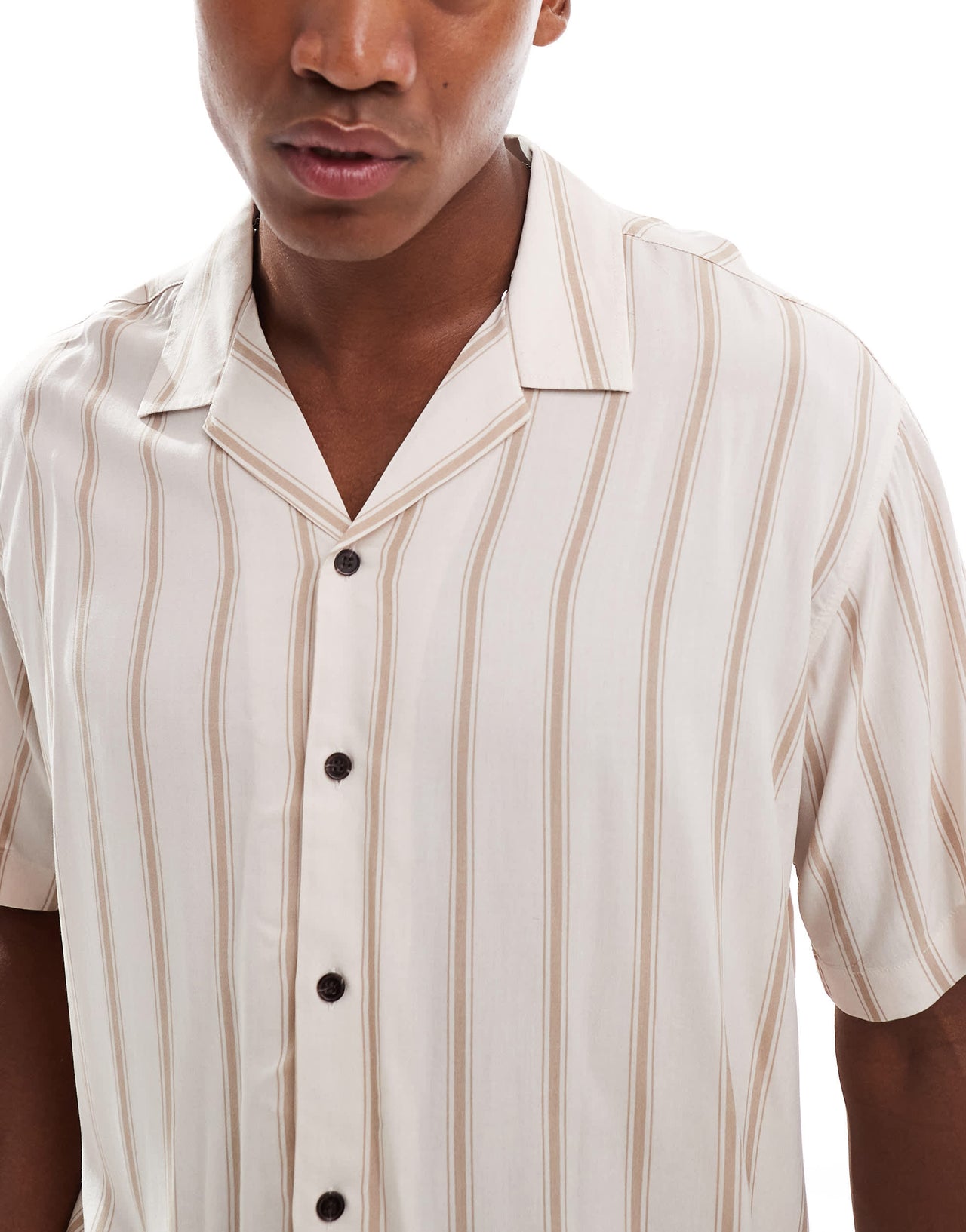JJ Rebel revere collar short sleeve shirt with stripe in beige