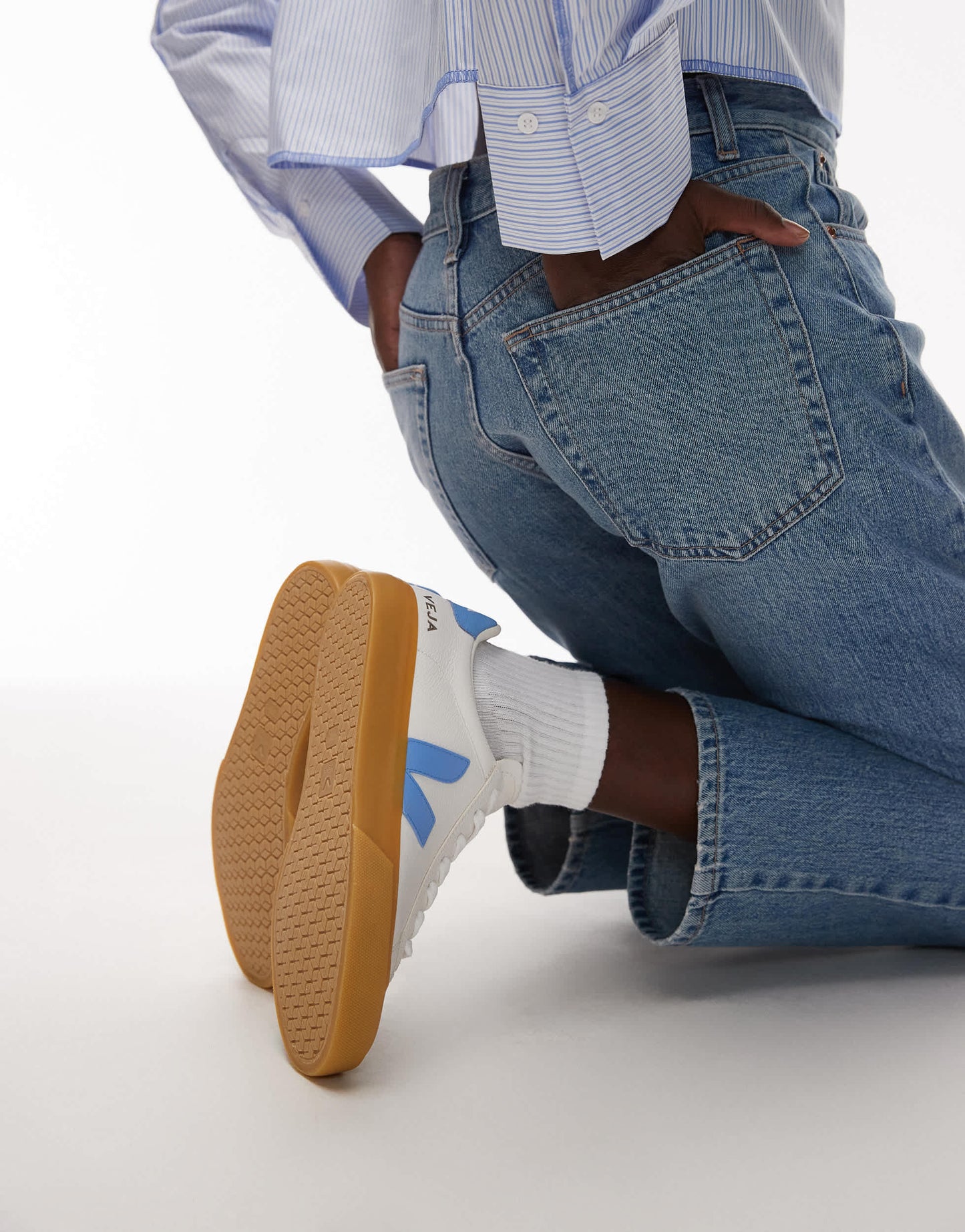 VEJA Campo trainer in extra white aqua
