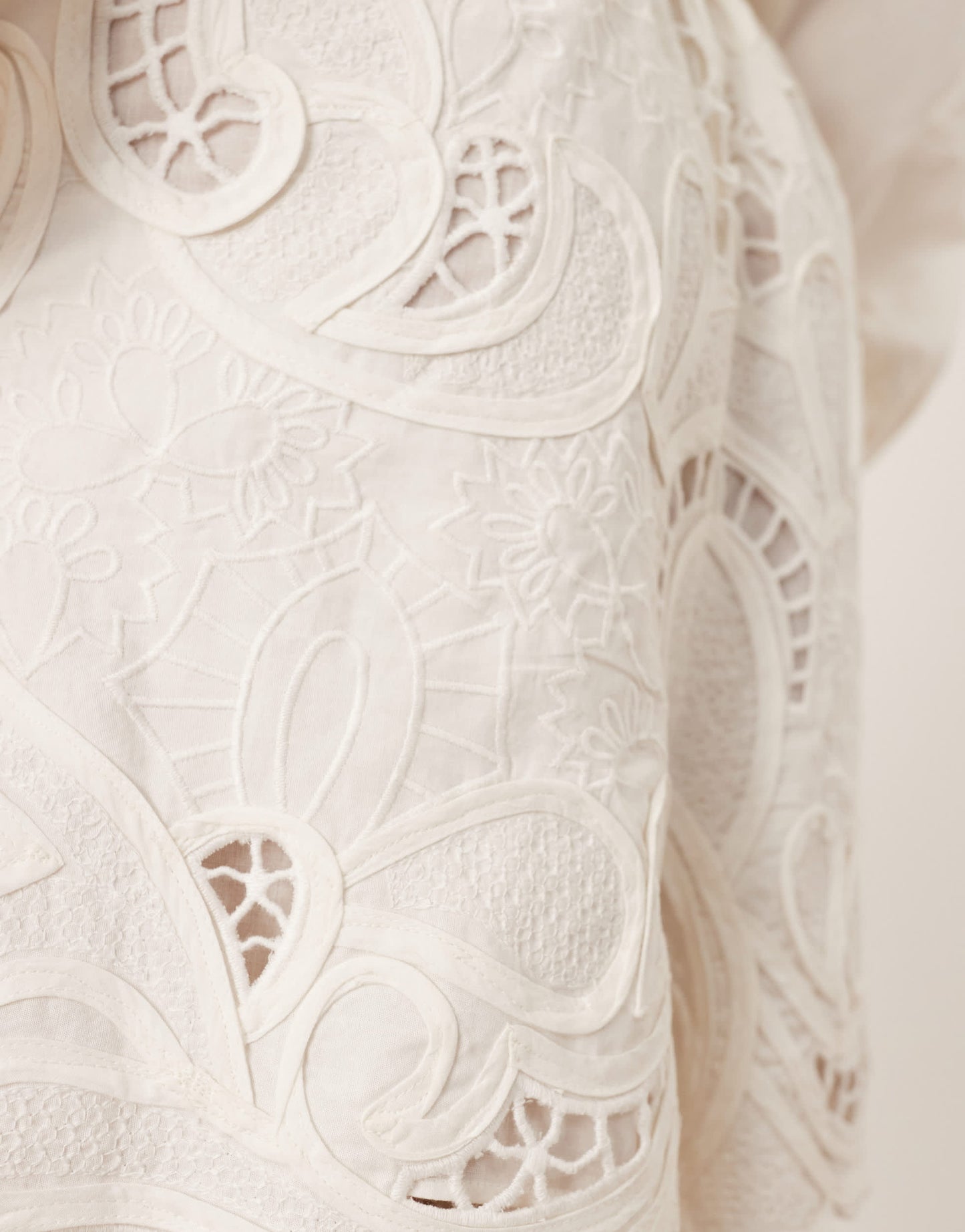 ARRANGE cotton mirrored floral embroidered cutwork shorts co-ord in white