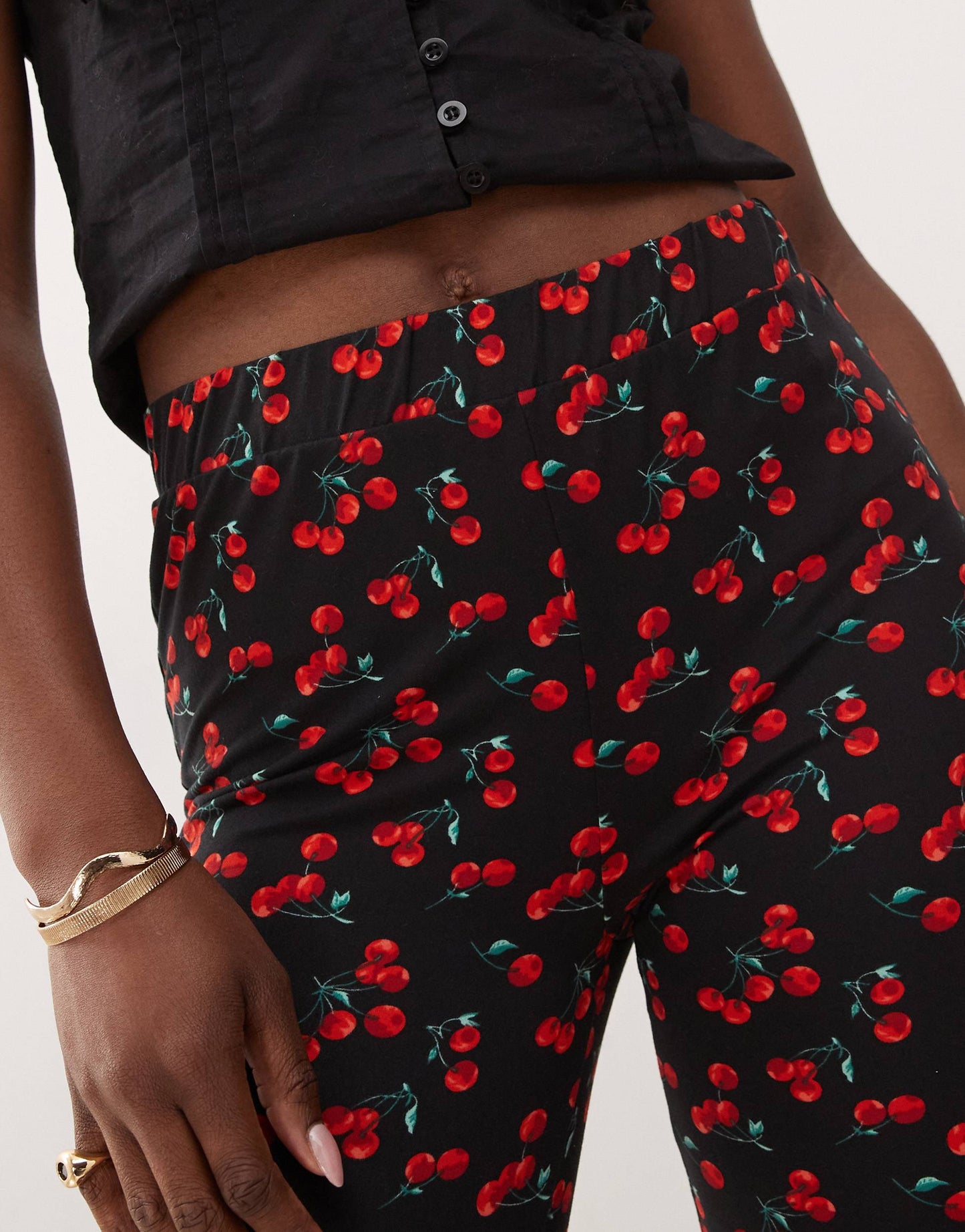 Noisy May flare trouser in cherry print