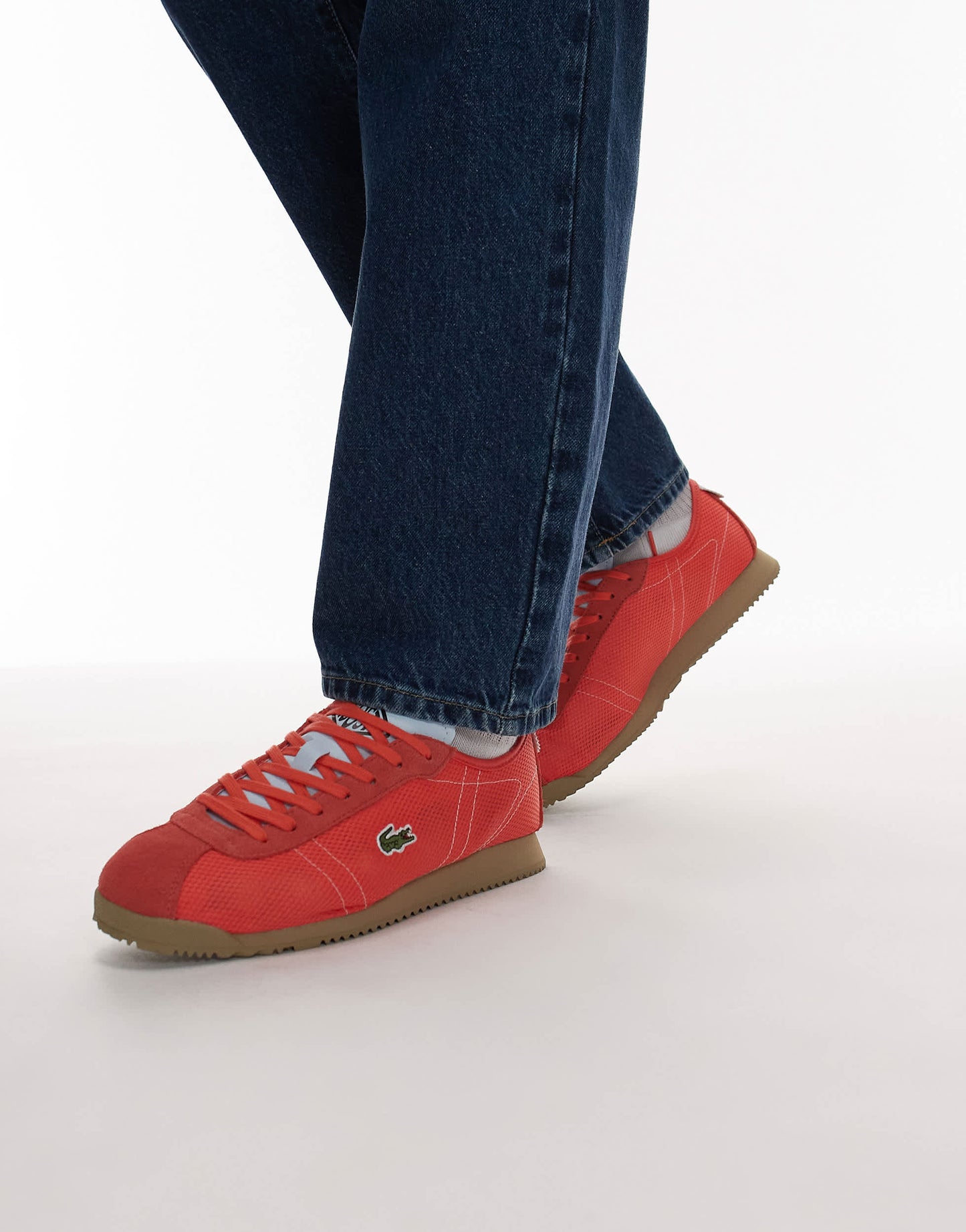 Lacoste club low mesh trainers in pink