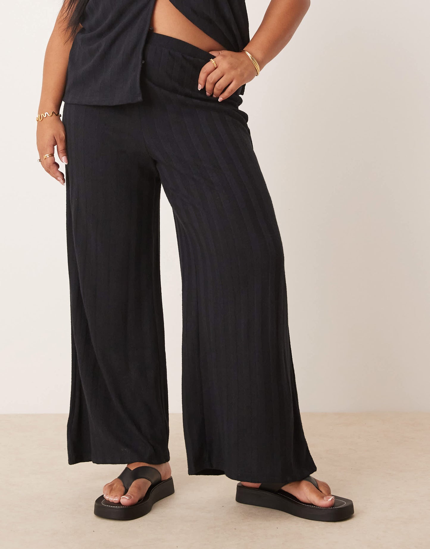 Vila Curve lightweight knitted wide leg trouser co-ord in black