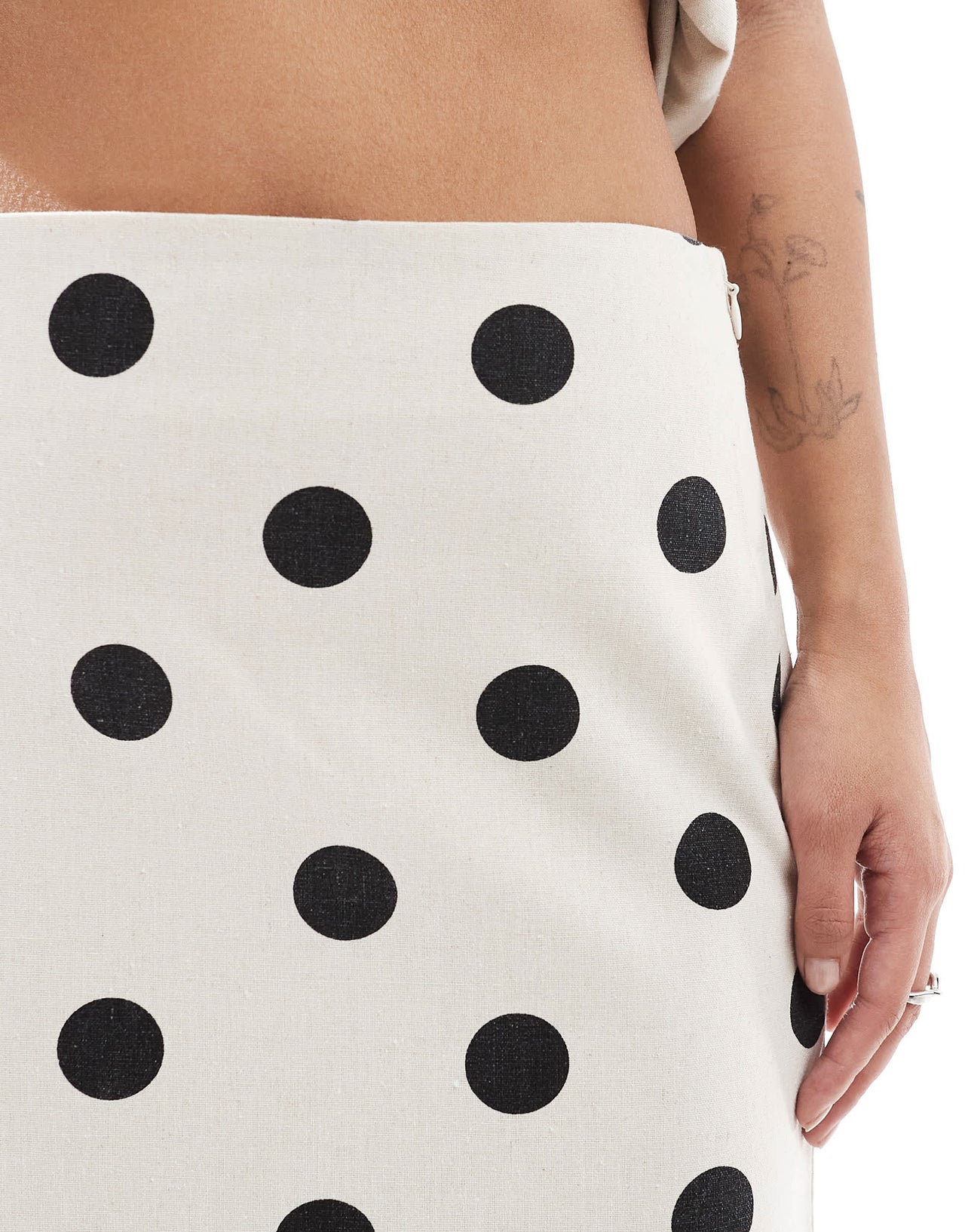 4th & Reckless Petite exclusive linen blend maxi skirt co-ord in cream polka dot