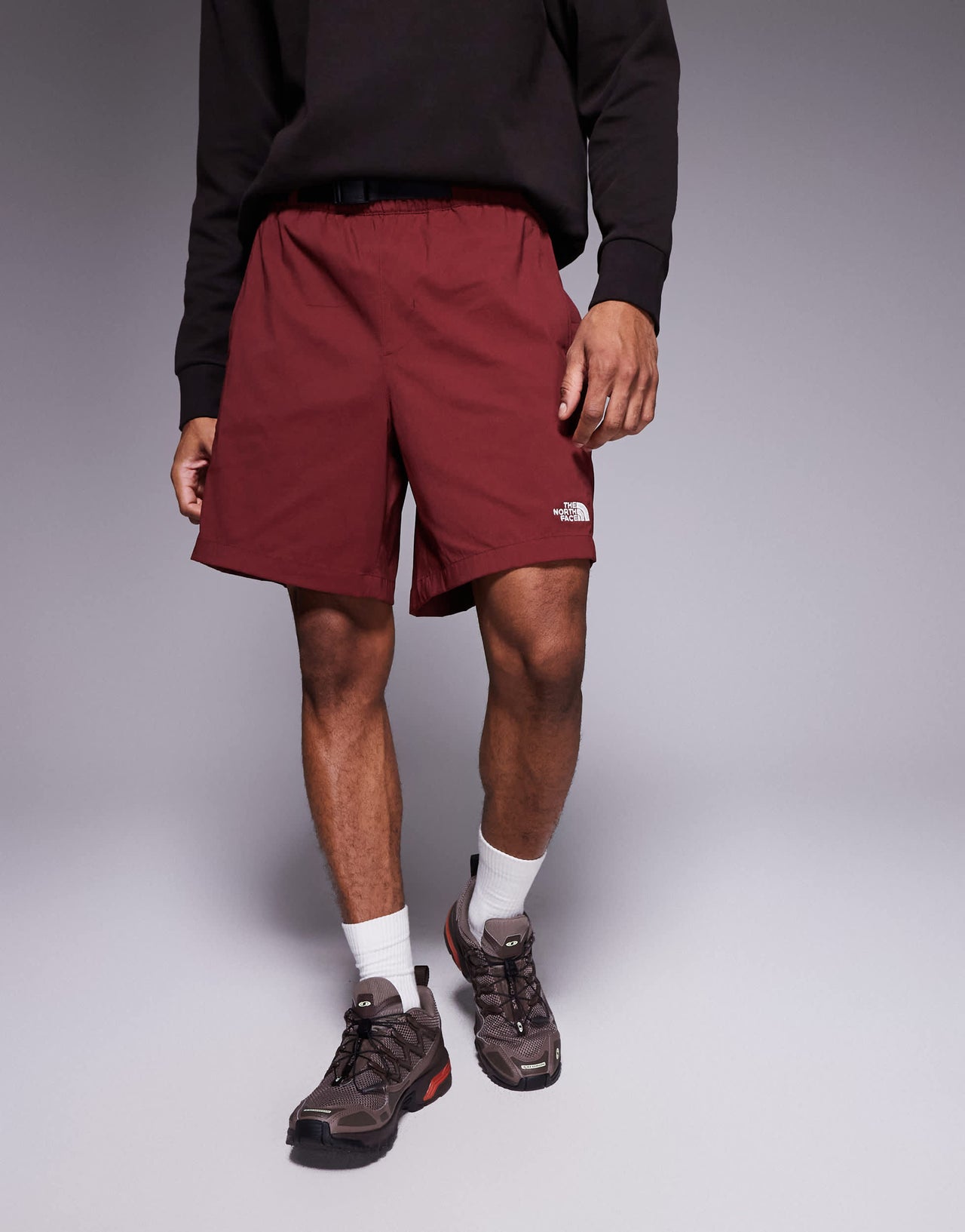 The North Face Class V Pathfinder belted logo shorts in burgundy