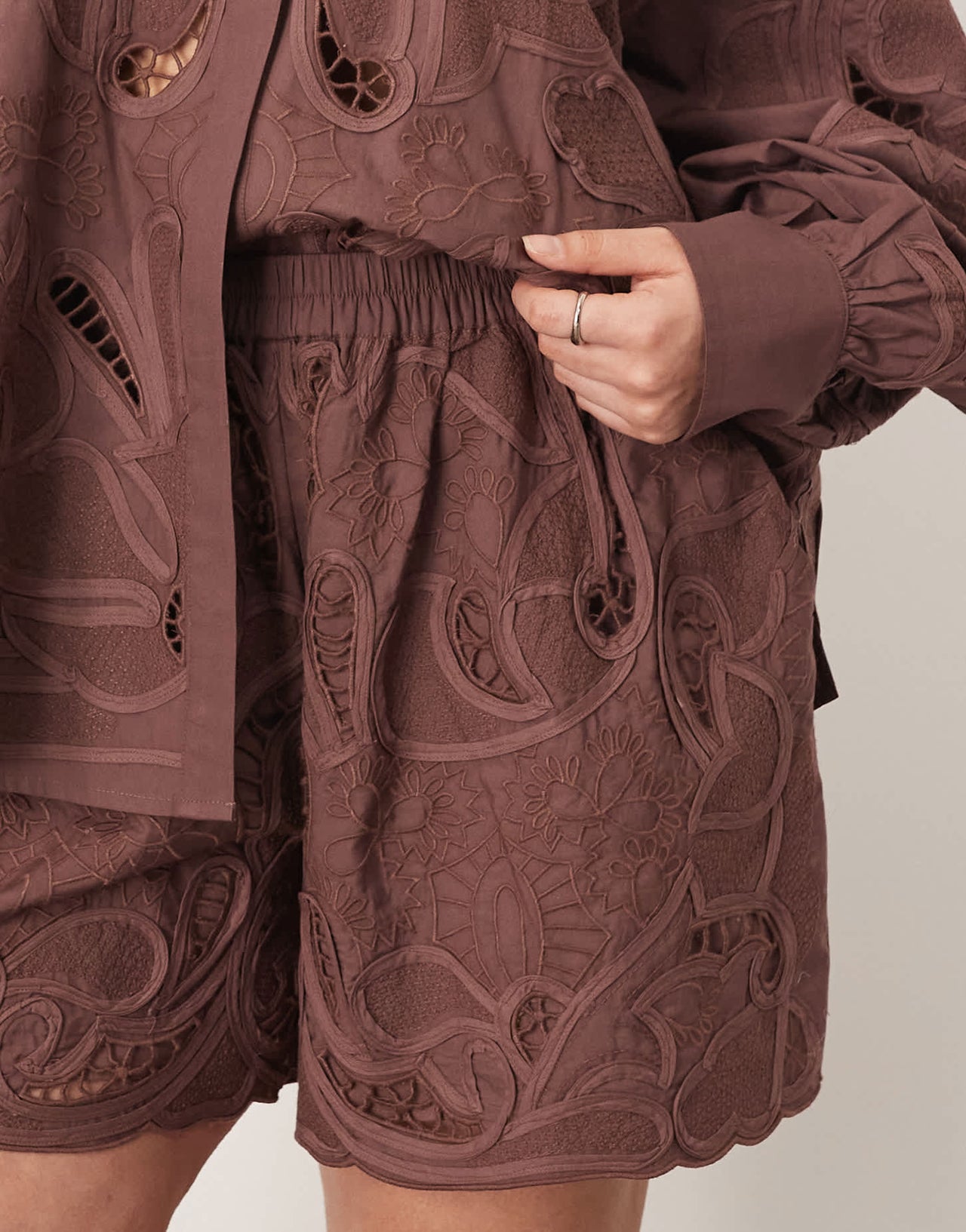 ARRANGE Curve cotton mirrored floral embroidered cutwork shorts co-ord in chocolate