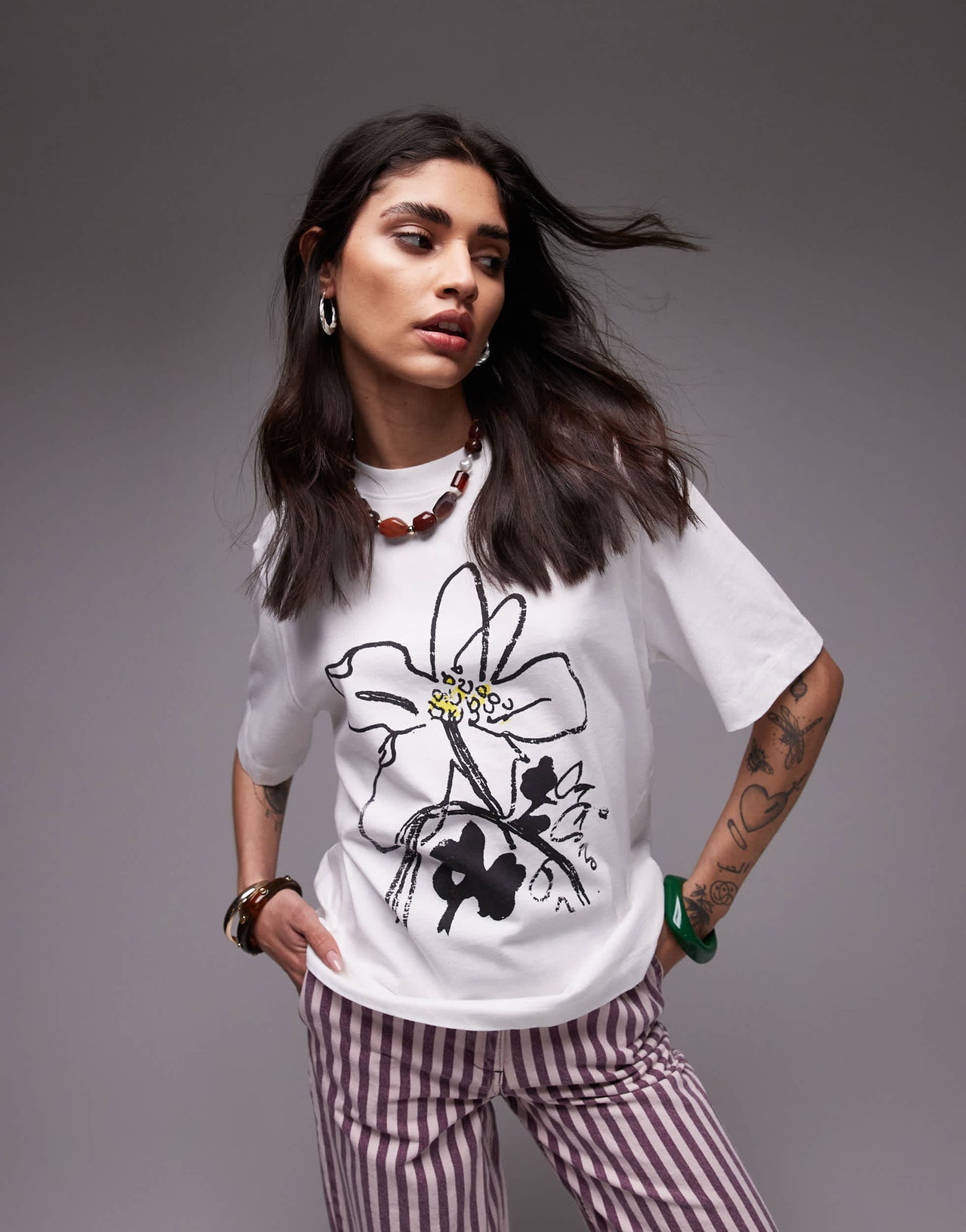 Topshop graphic floral premium basic tee in white