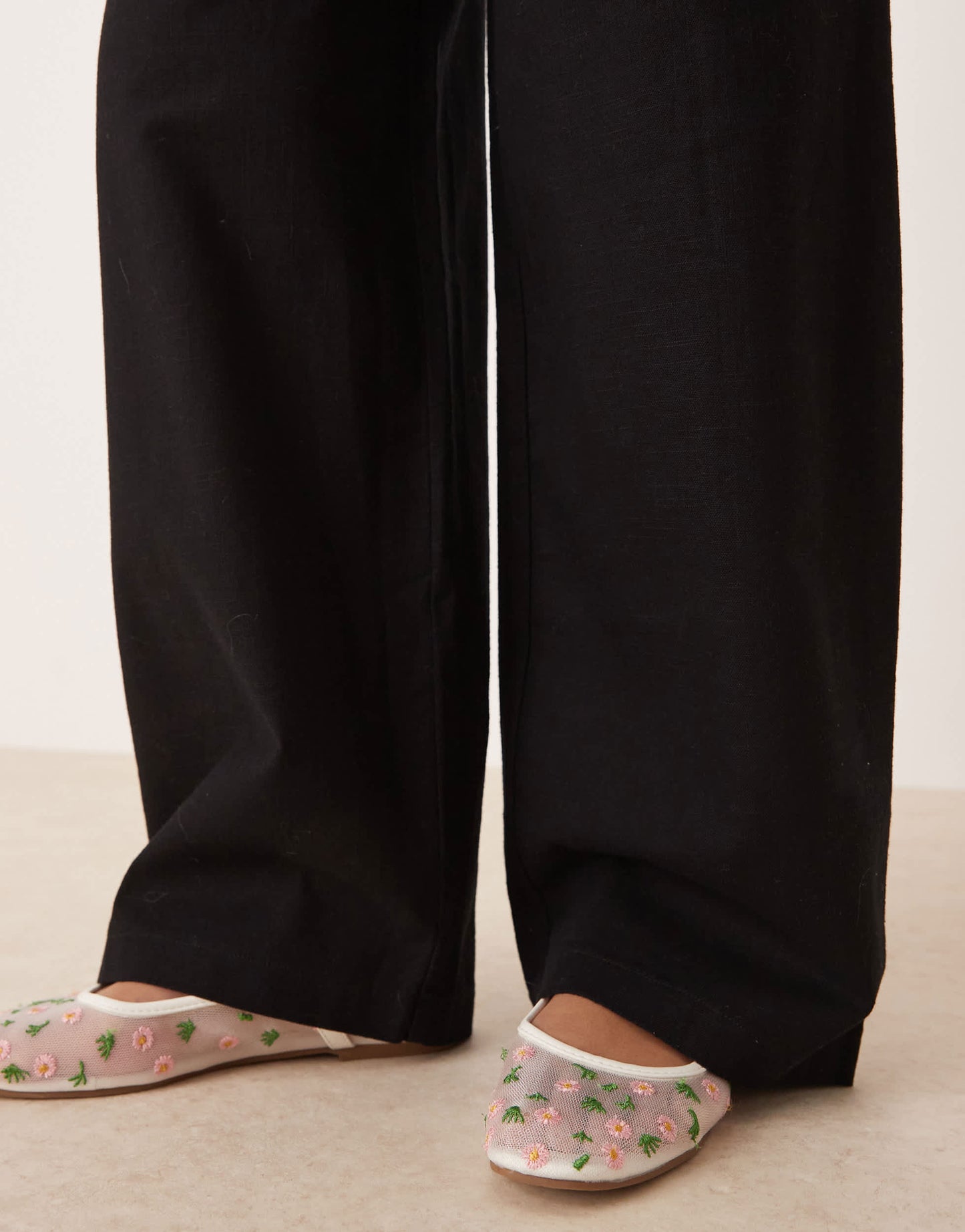 ASOS DESIGN Petite linen look pull on trousers in black