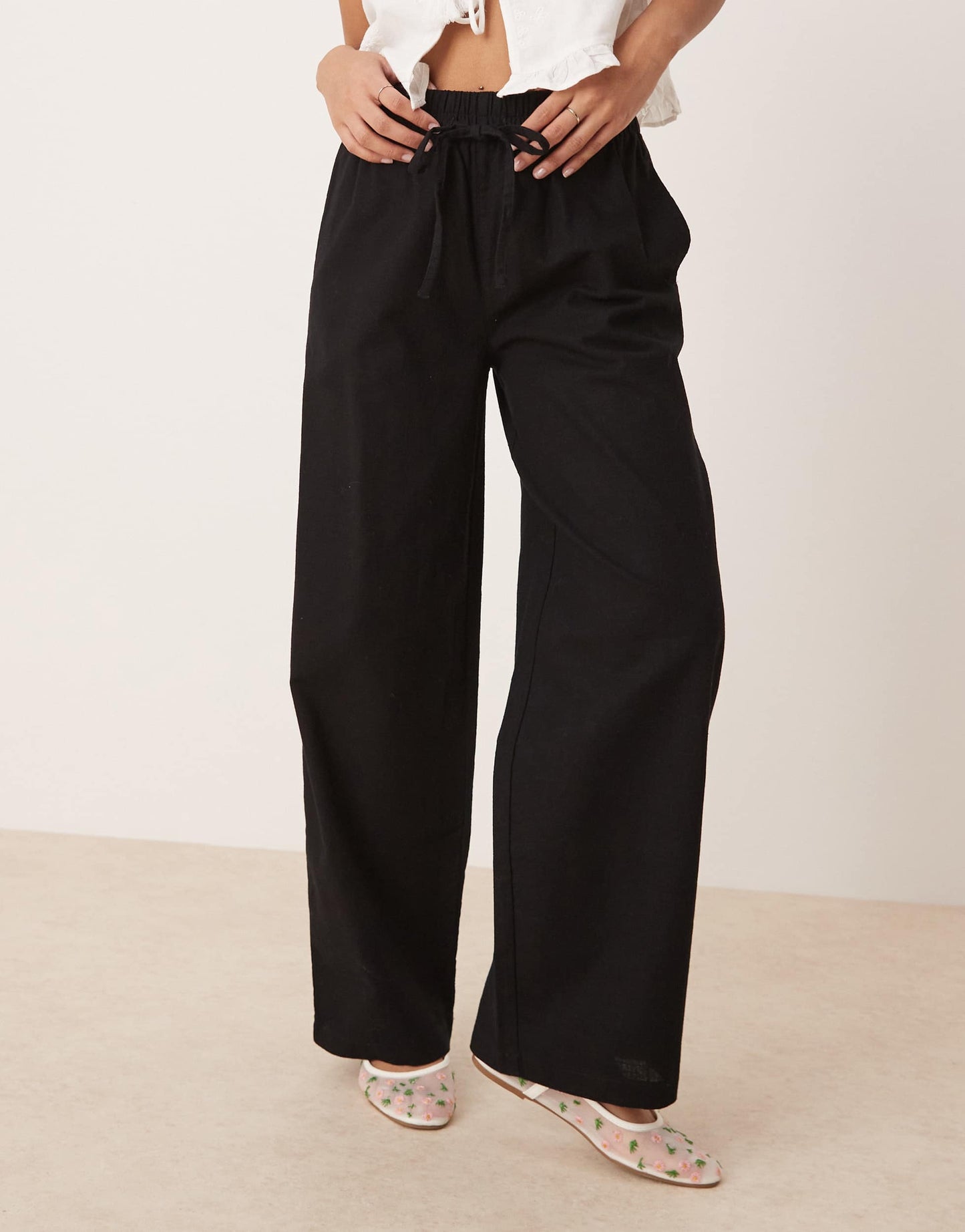 ASOS DESIGN Petite linen look pull on trousers in black