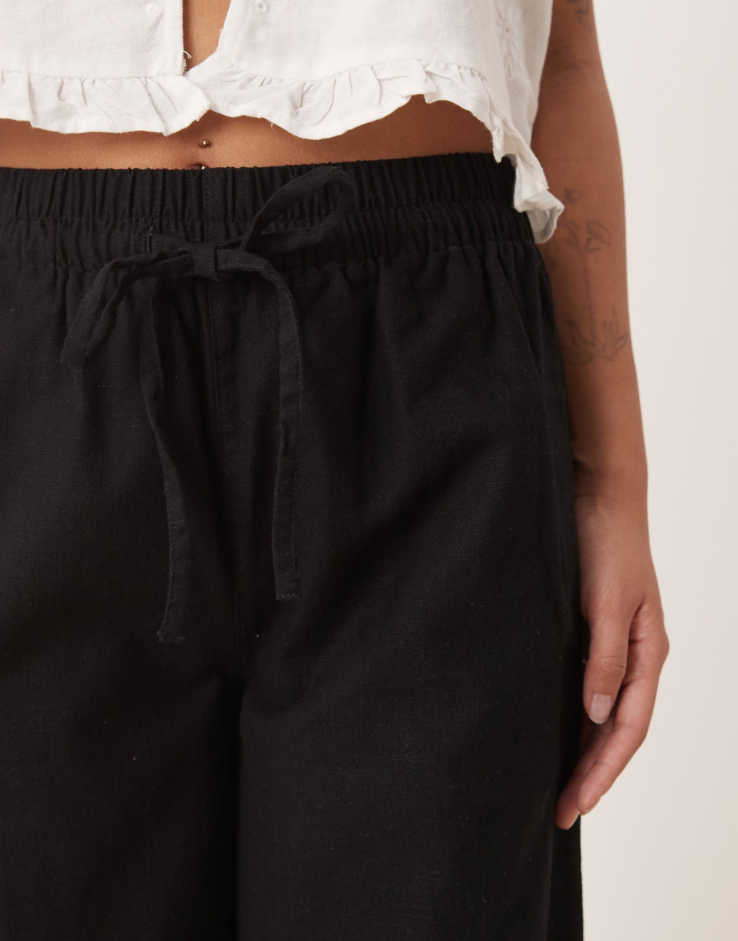 ASOS DESIGN Petite linen look pull on trousers in black