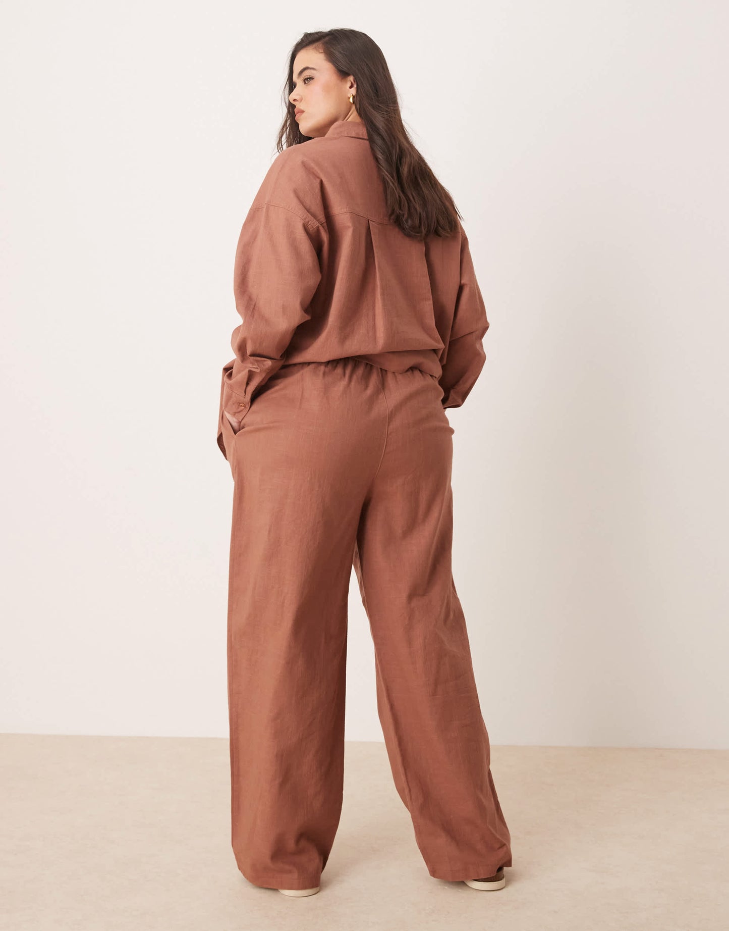 ASOS DESIGN Curve linen look pull on trousers co-ord in mocha