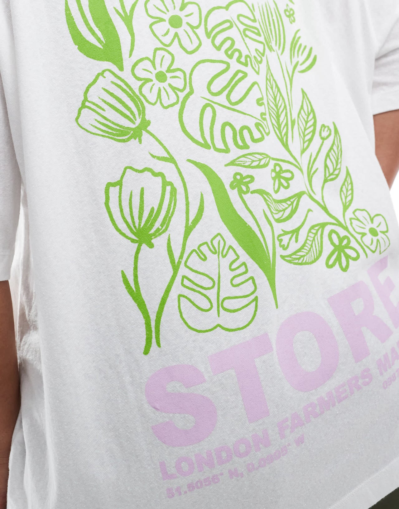 ASOS DESIGN Curve oversized linen look T-shirt with flower shop graphic
