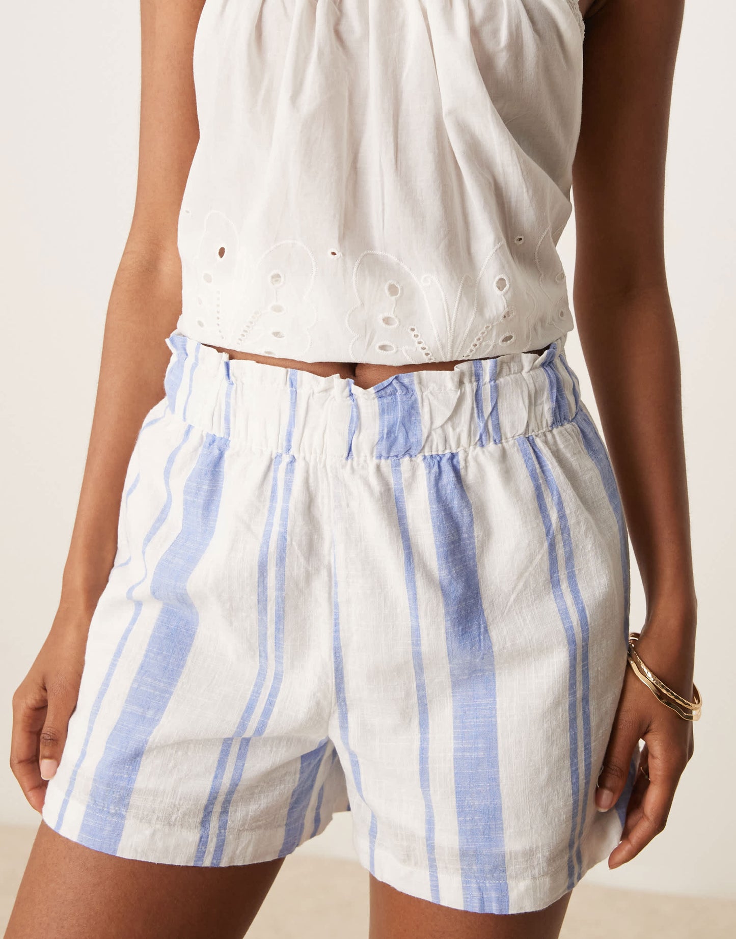 JDY pull on relaxed shorts in light blue textured stripe