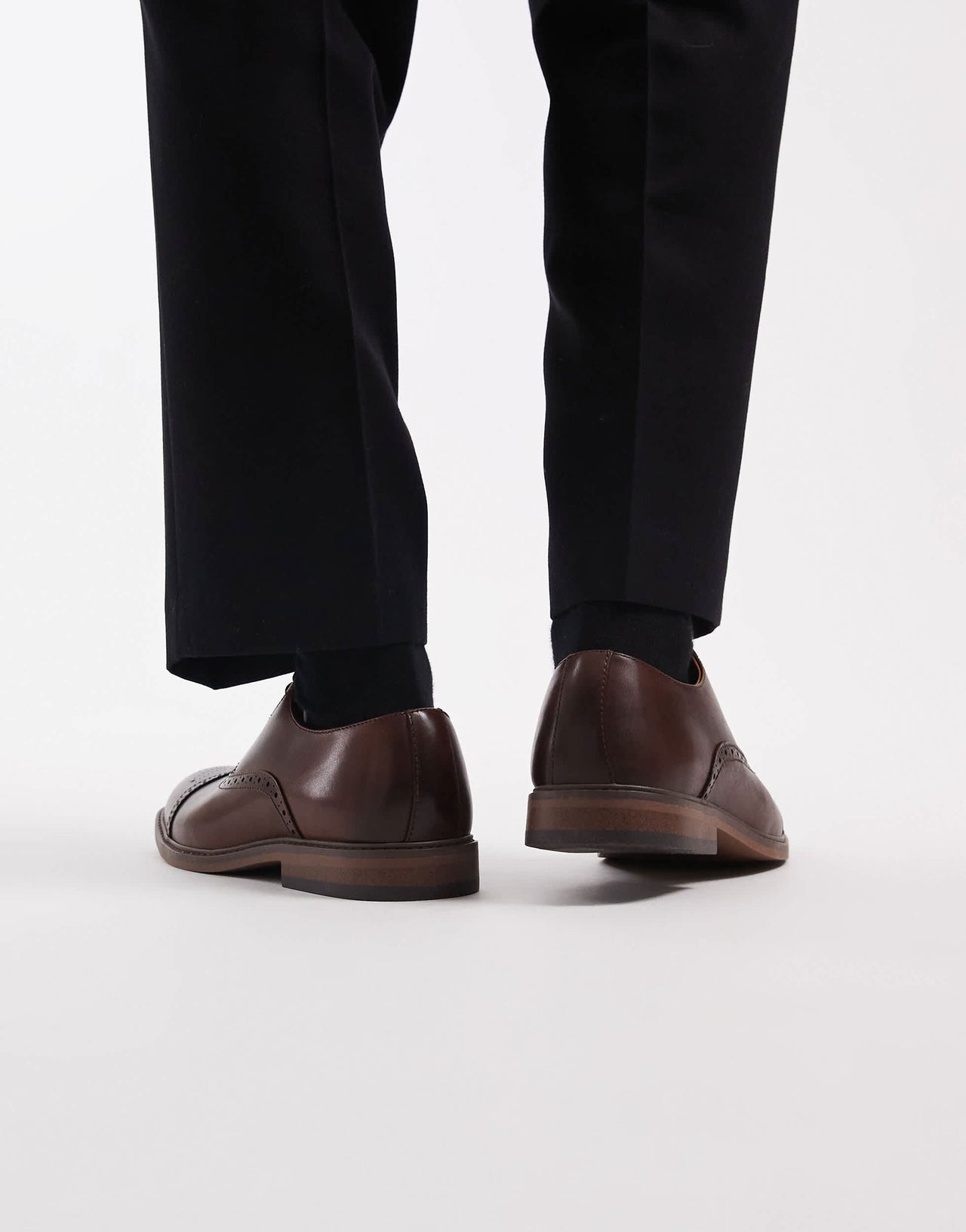 schuh Raven lace up brogues in brown leather