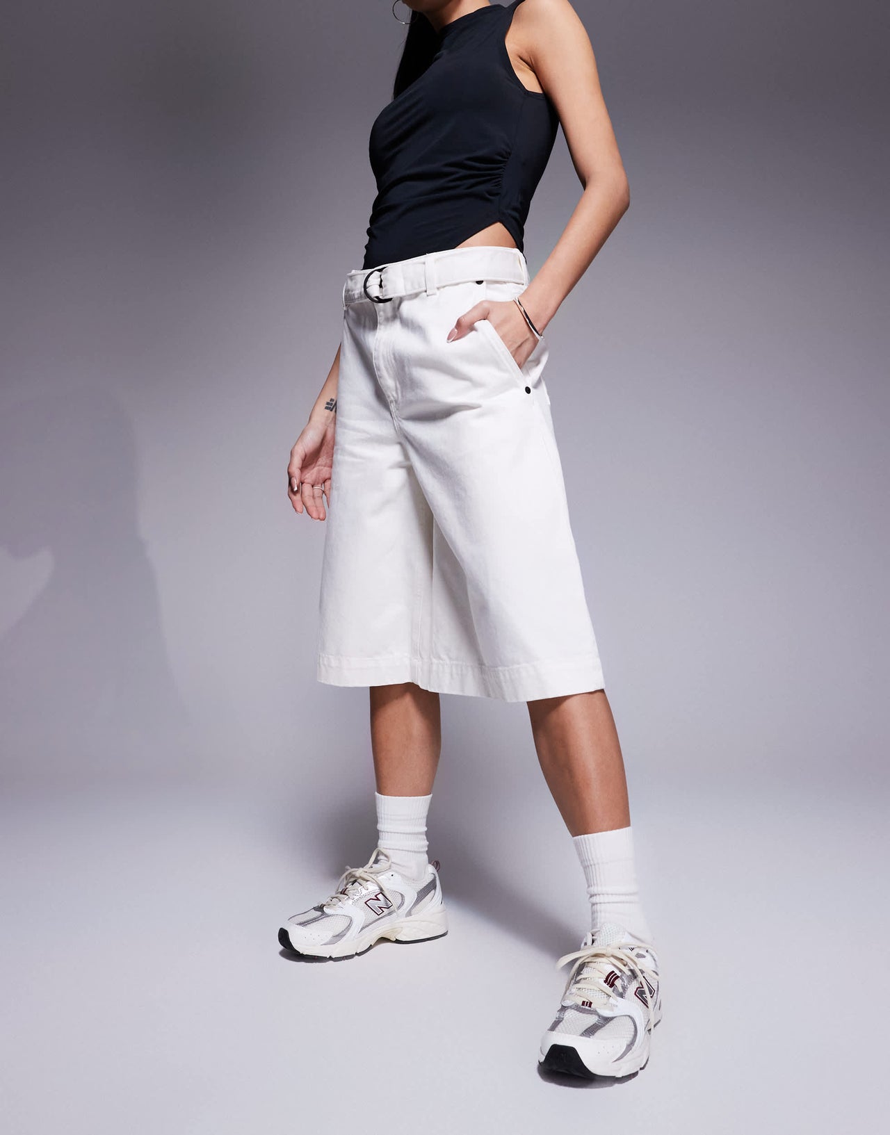 Hugo Red long tailored jort in off white