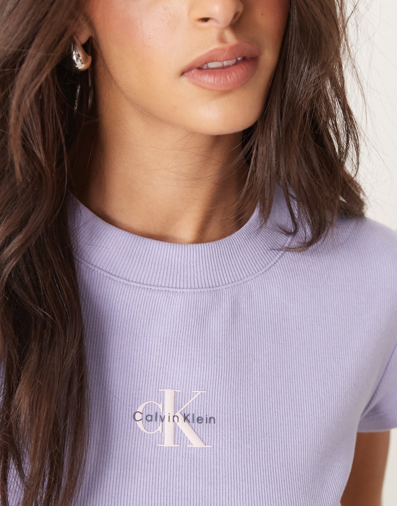 Calvin Klein Jeans monologo baby tee in lilac
