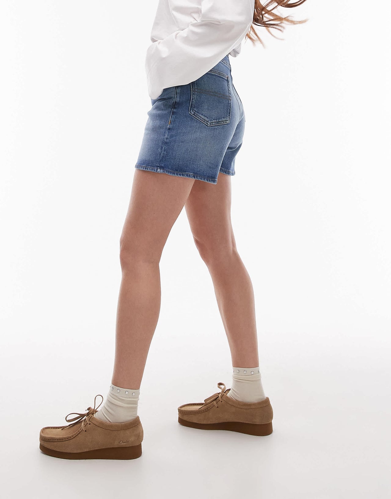 Tommy Jeans mom denim shorts in mid wash