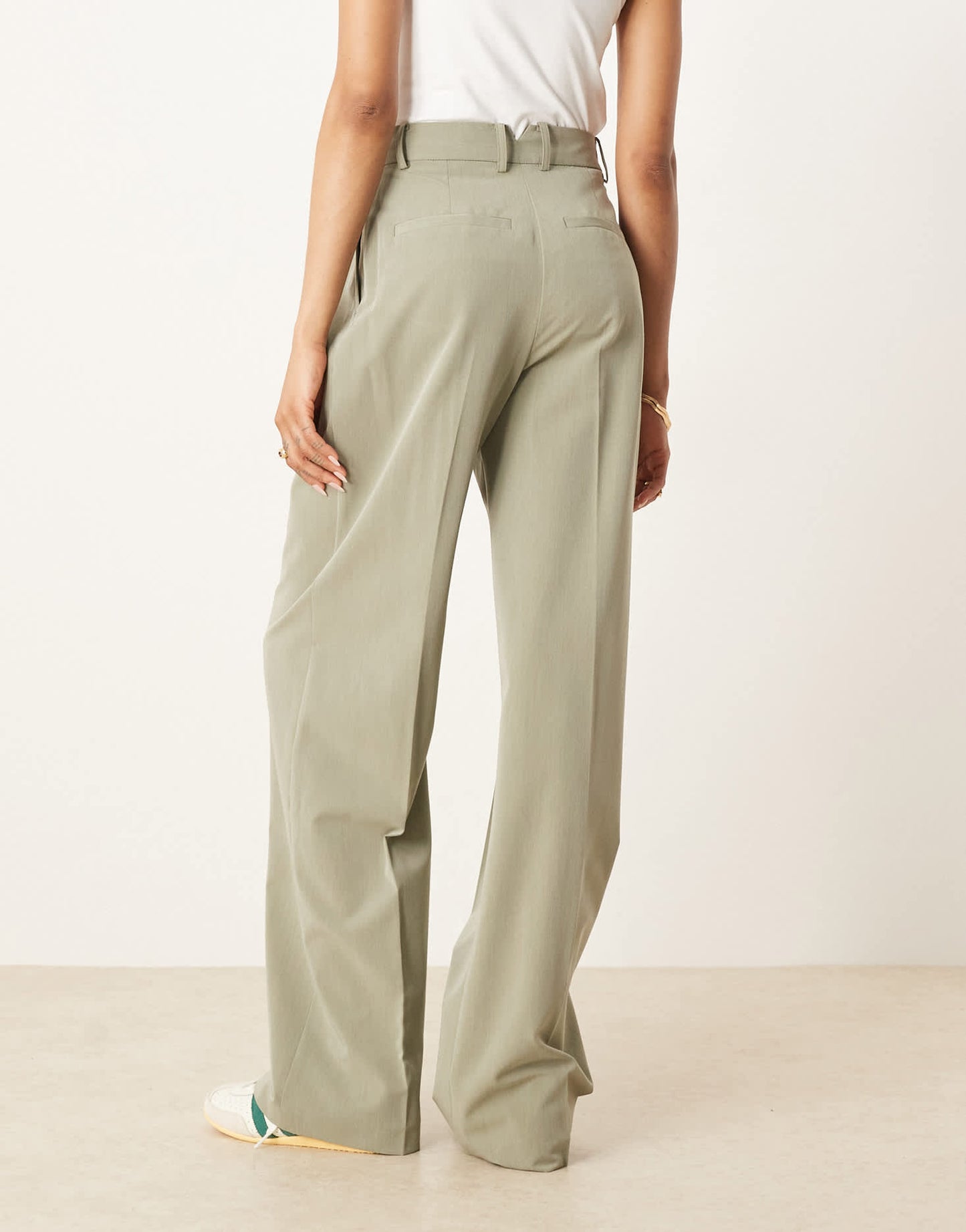 ASOS DESIGN Tall tailored wide leg trousers with pleat detail in khaki