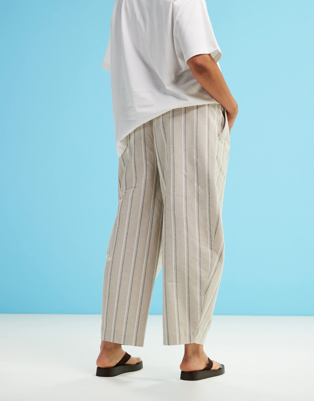 ASOS DESIGN Curve linen look barrel trousers in neutral stripe