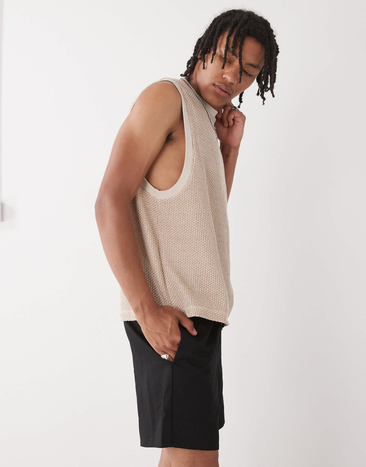 Reclaimed Vintage baggy fit shorter length pull on chino short in black