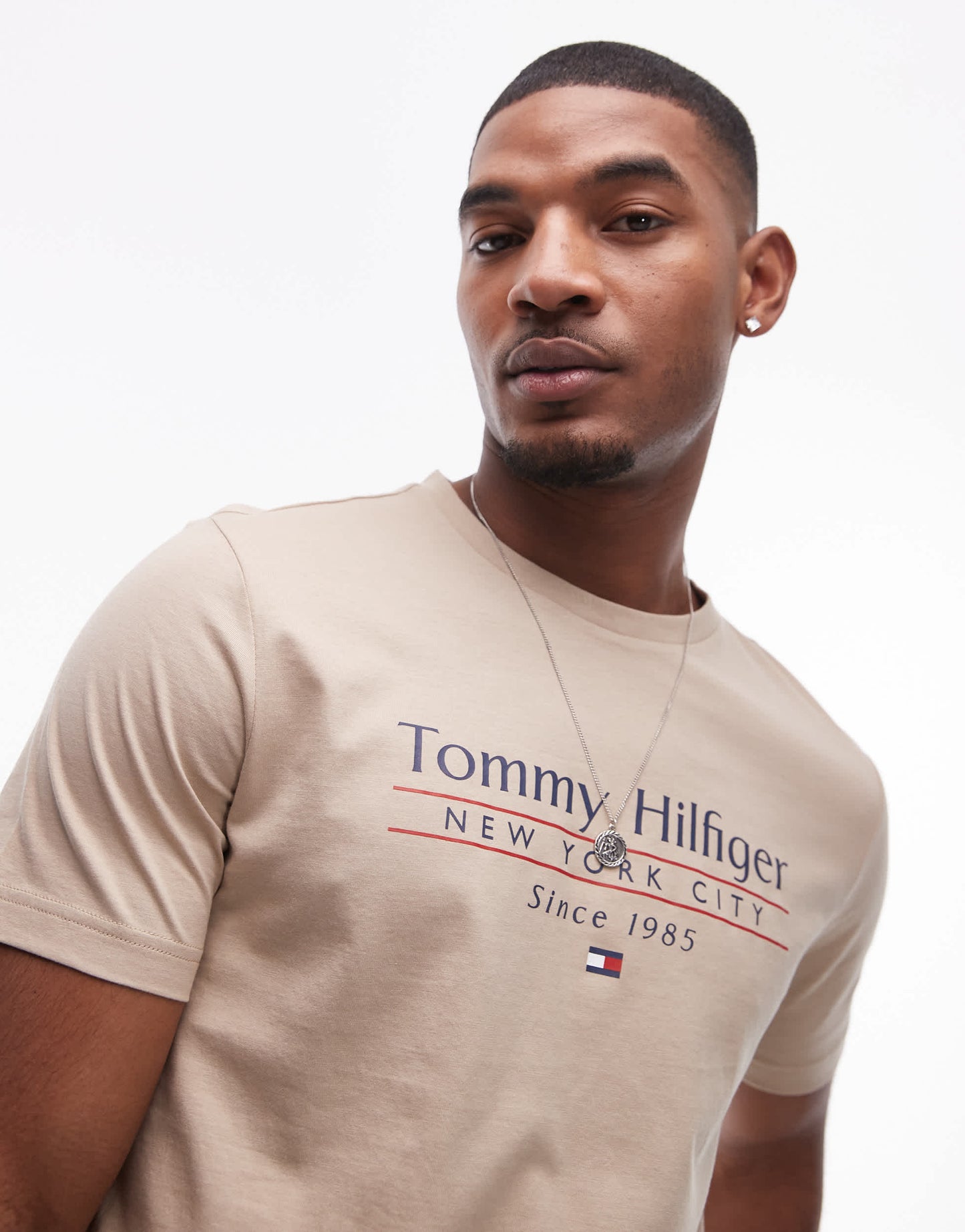 Tommy Hilfiger centre stack linear logo t-shirt in beige