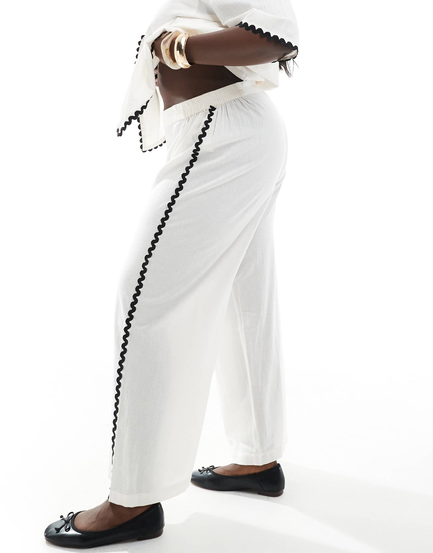 Esmee Curve Exclusive ric rac beach trouser co-ord in white