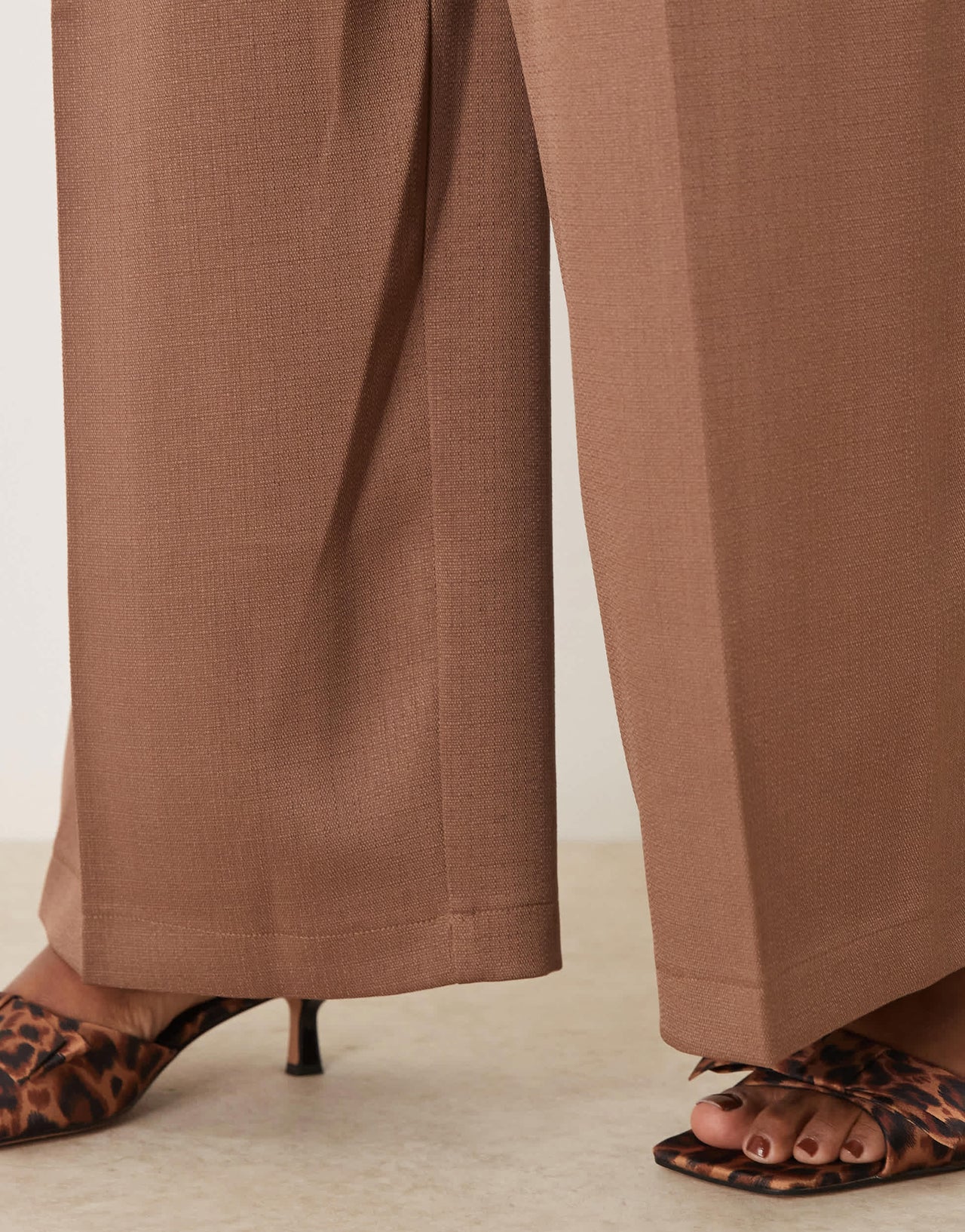 ASOS DESIGN Curve tailored ankle grazer trousers with PU belt in mocha