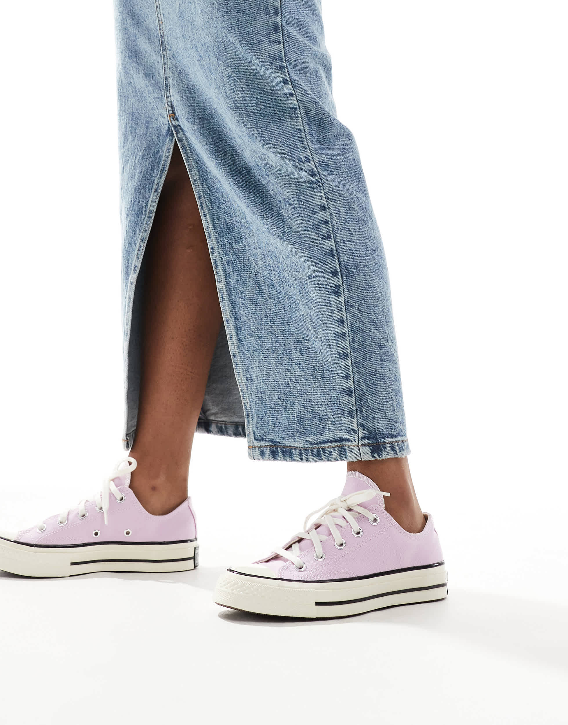 Converse Chuck 70 Ox trainers in light pink