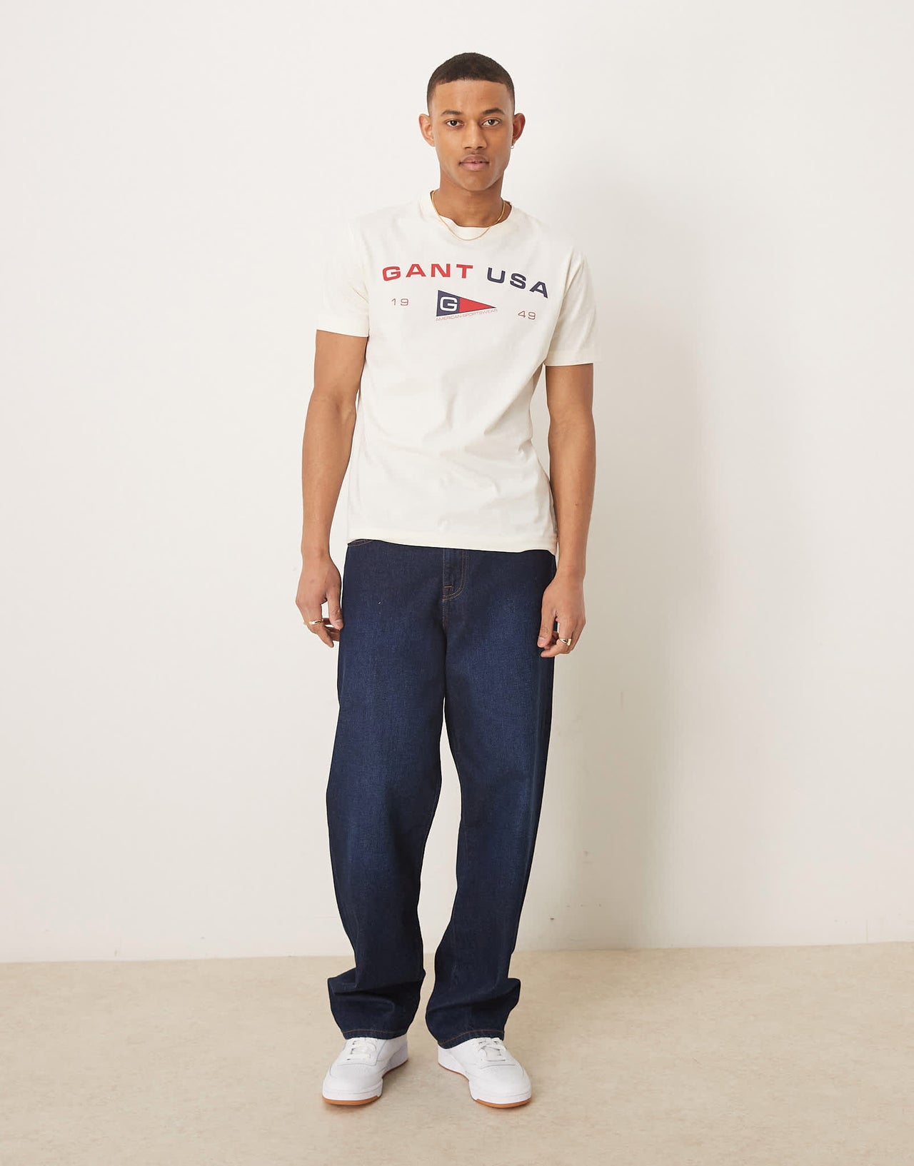 GANT USA flag logo print t-shirt in cream