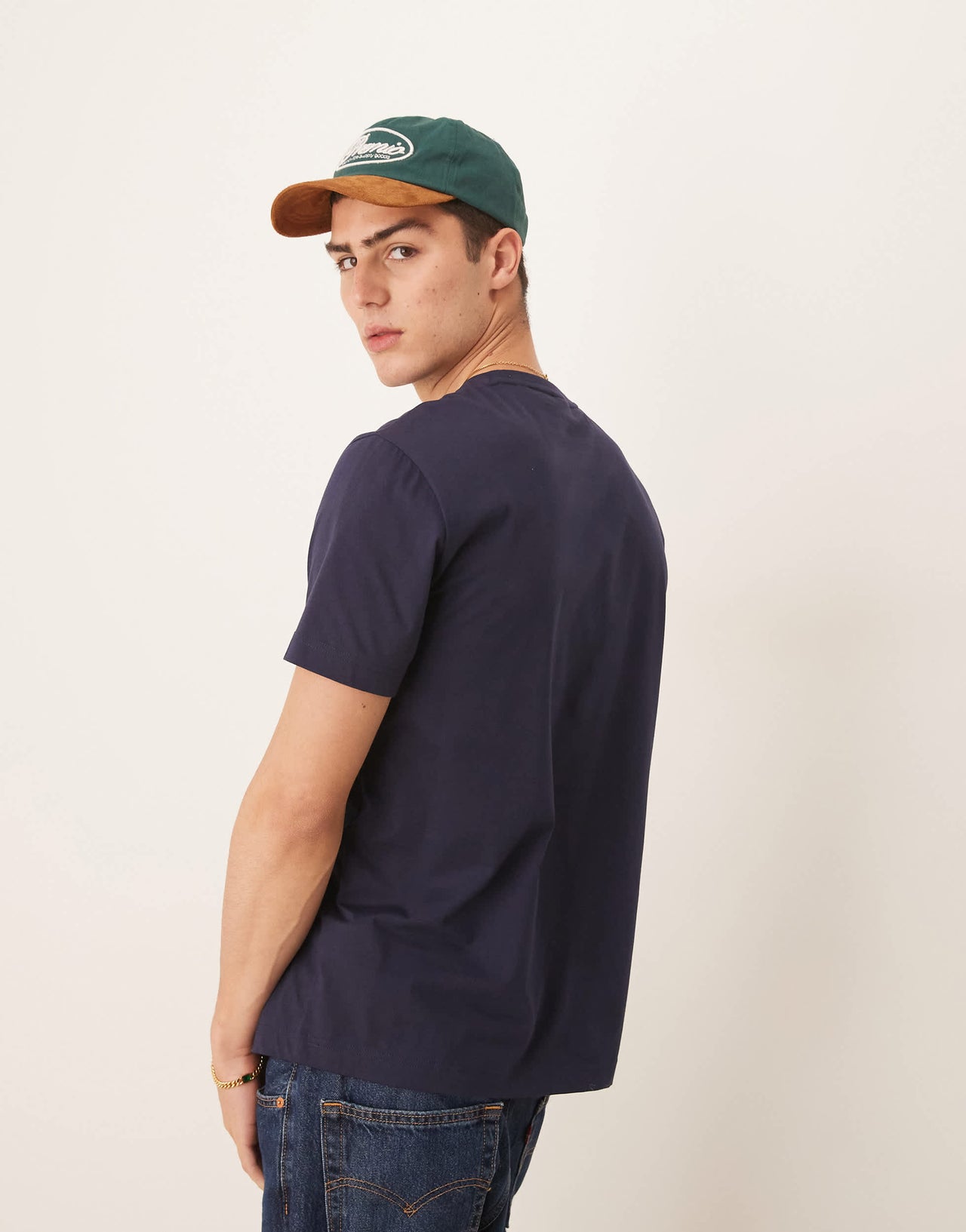 GANT 1949 shield chest logo t-shirt in navy