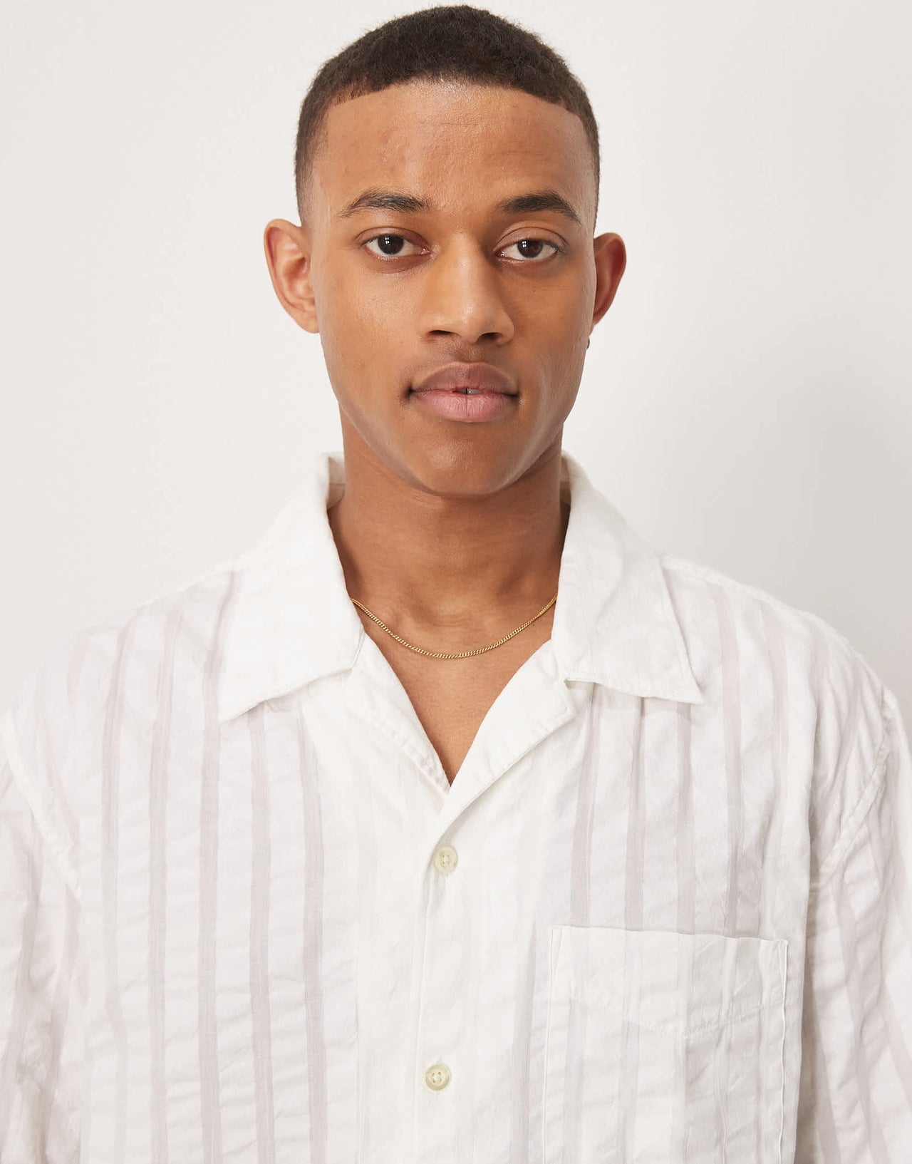 GANT resort revere collar short sleeve tonal seersucker stripe shirt in off white