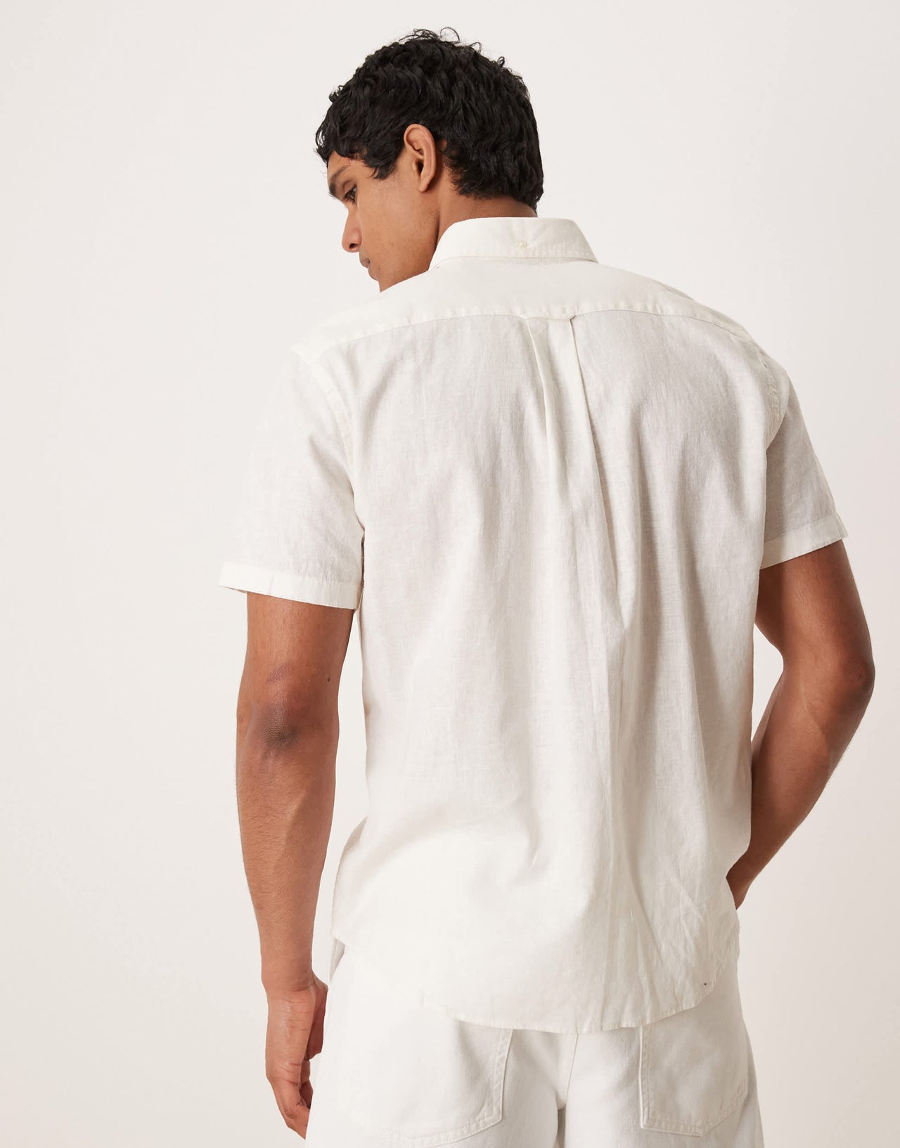 GANT shield logo short sleeve linen cotton shirt in white