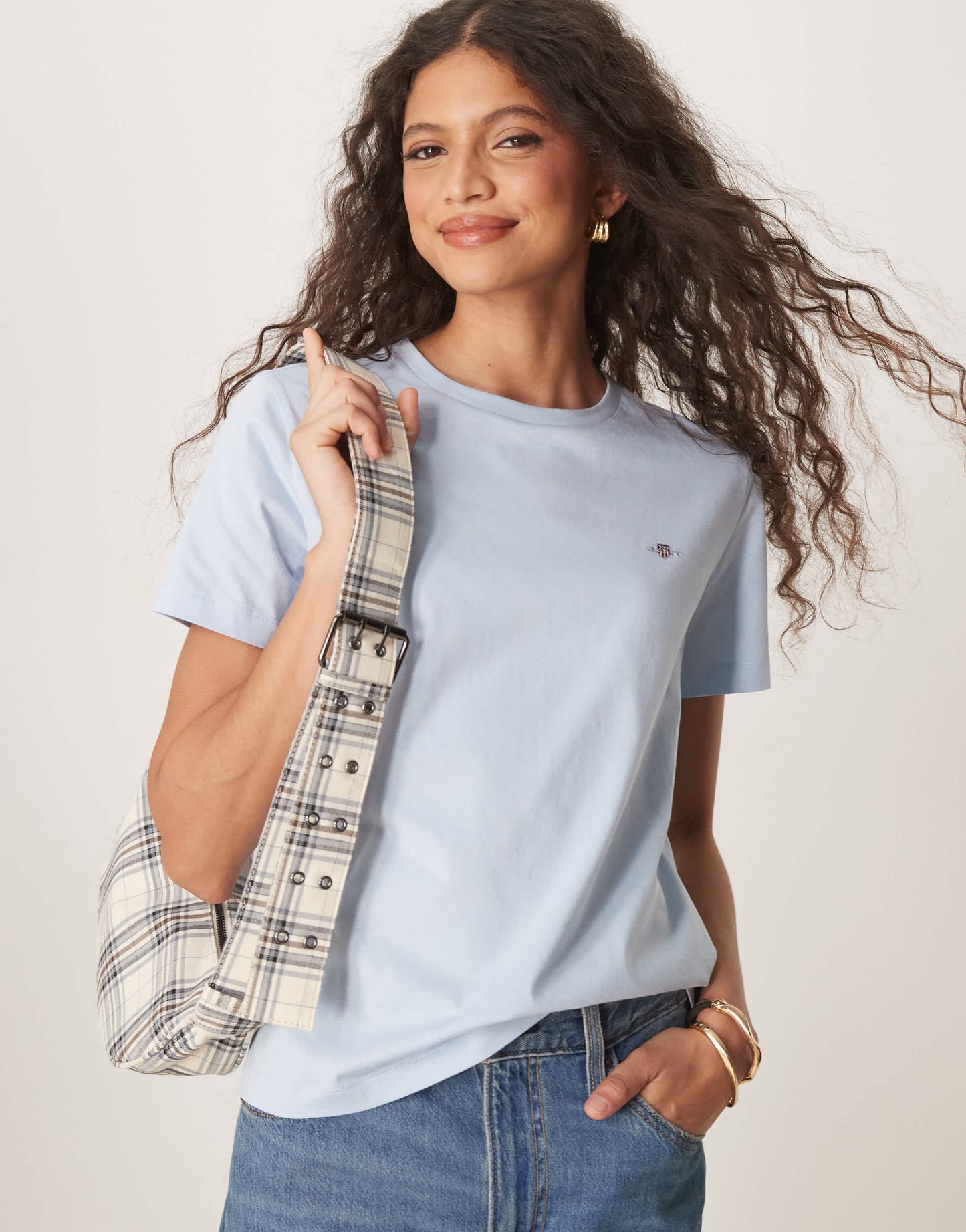 GANT regular fit shield logo t-shirt in light blue