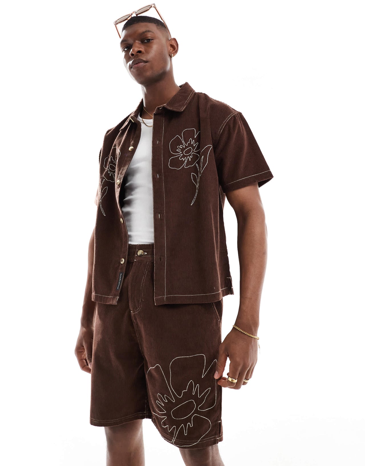 Native Youth corduroy short with contrast stitch in brown
