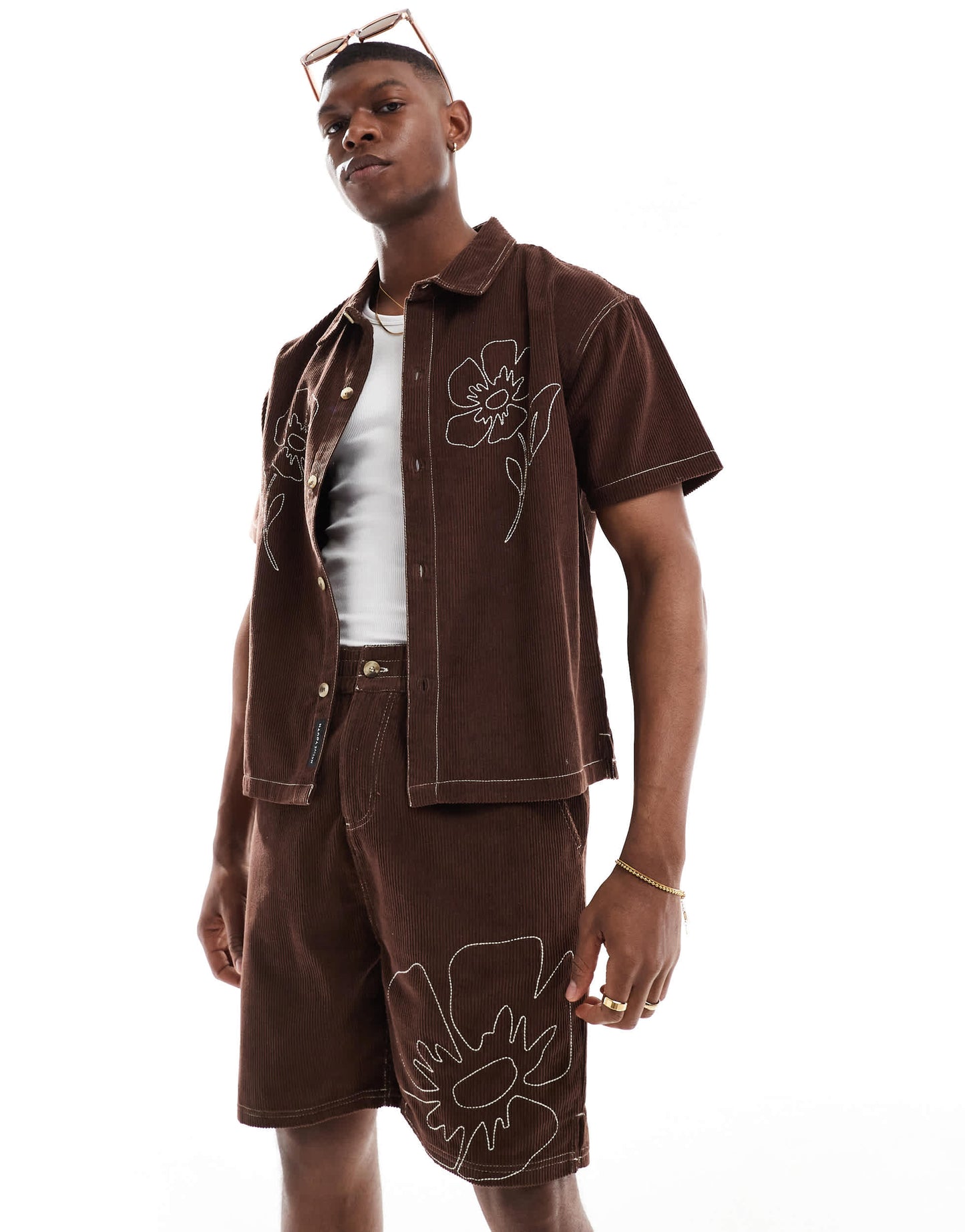Native Youth corduroy short with contrast stitch in brown