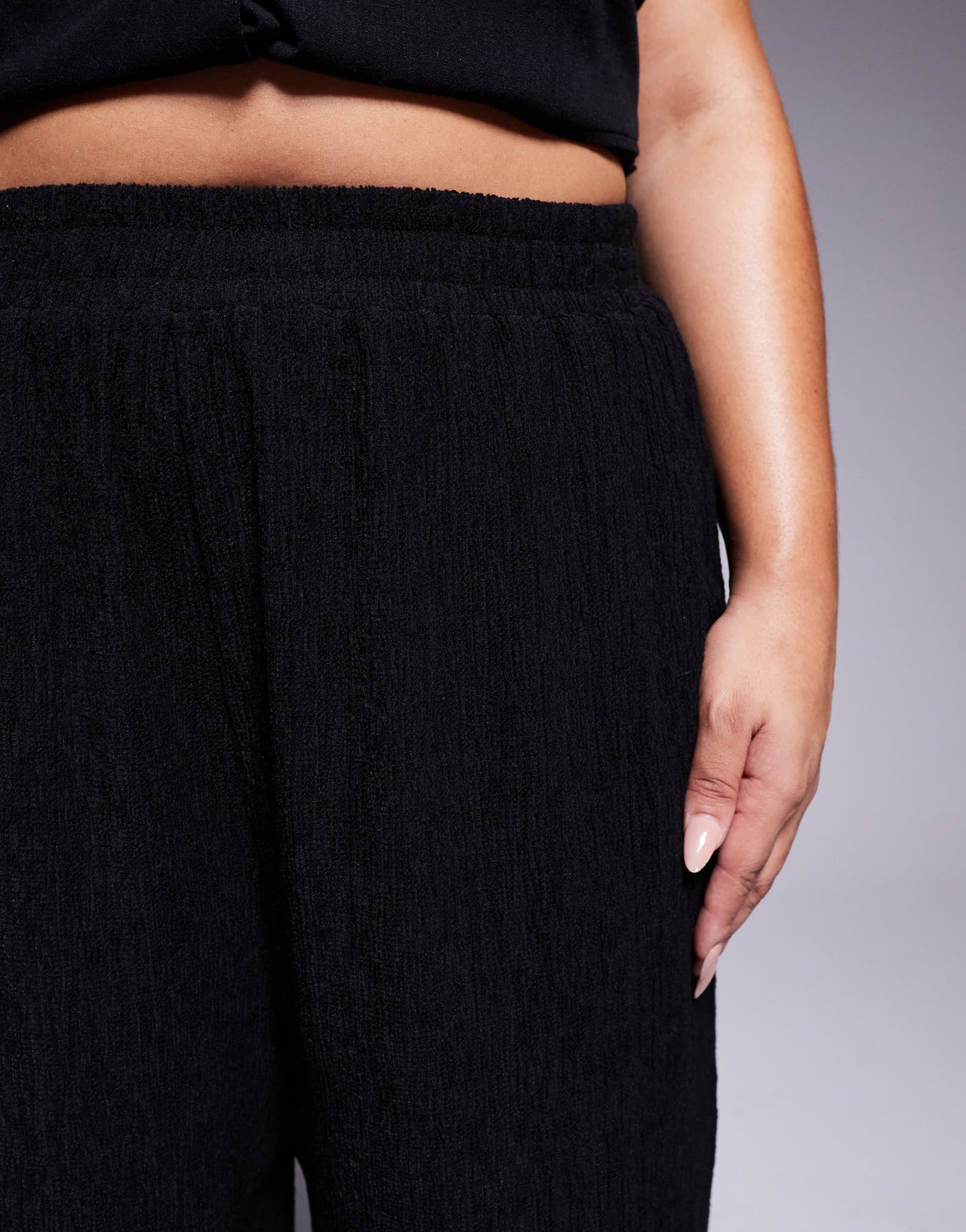 ASOS DESIGN Curve textured wide leg trouser in black