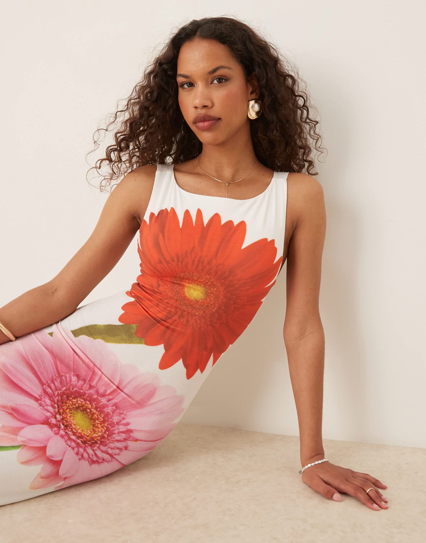 Tyler Mcgillivary gerbera flower bloom print midi shift dress in white