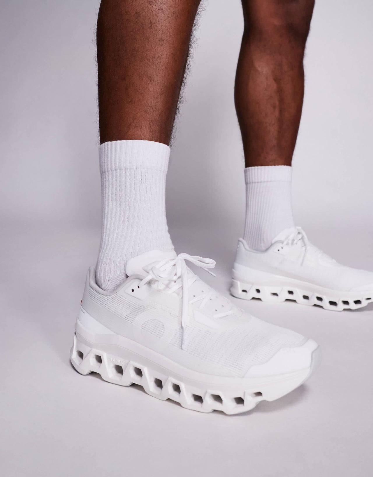 ON Cloudmonster Void running trainers in white