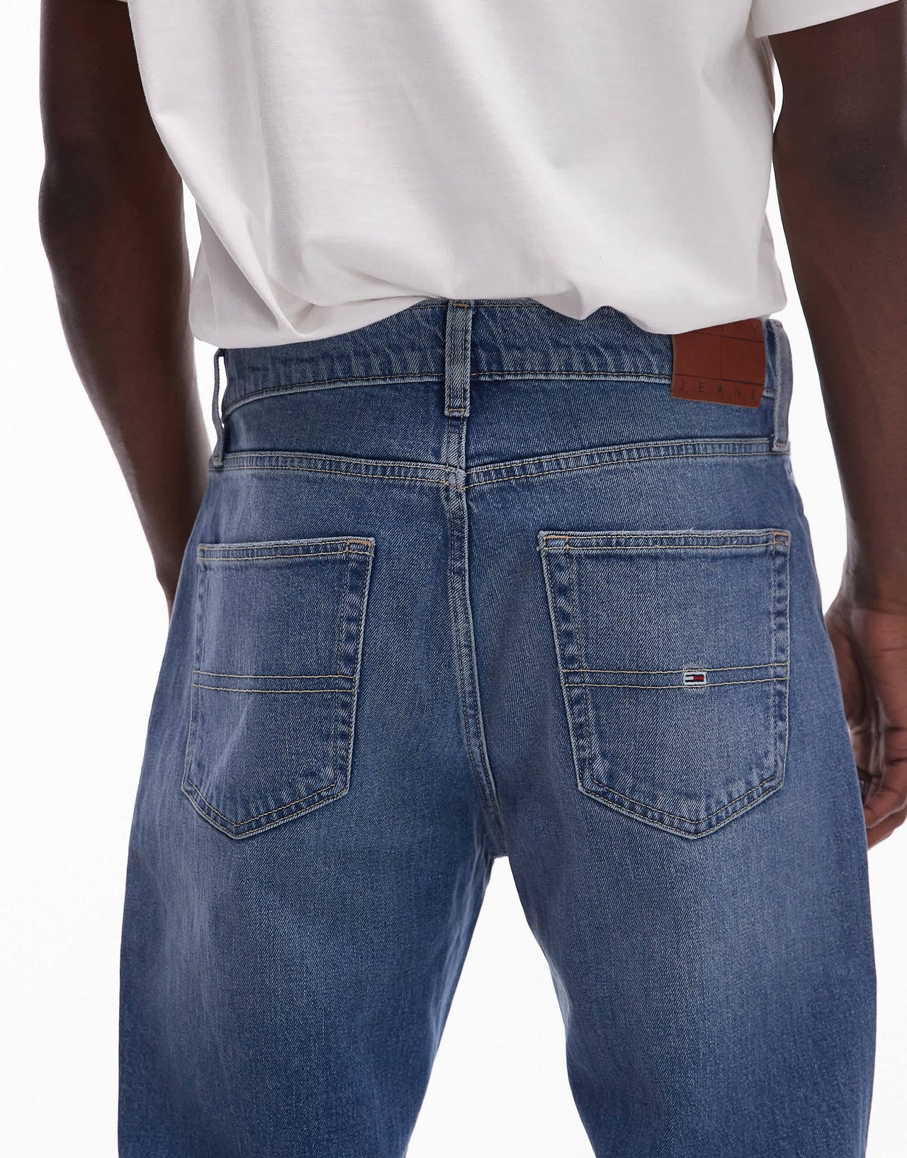Tommy Jeans Ryan slim straight jeans in mid blue