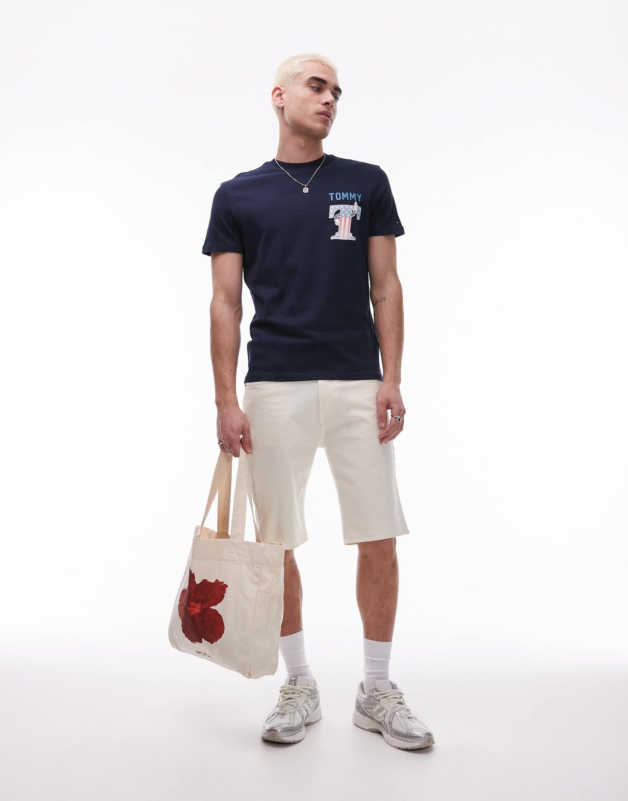 Tommy Jeans Otis regular shorts in cream