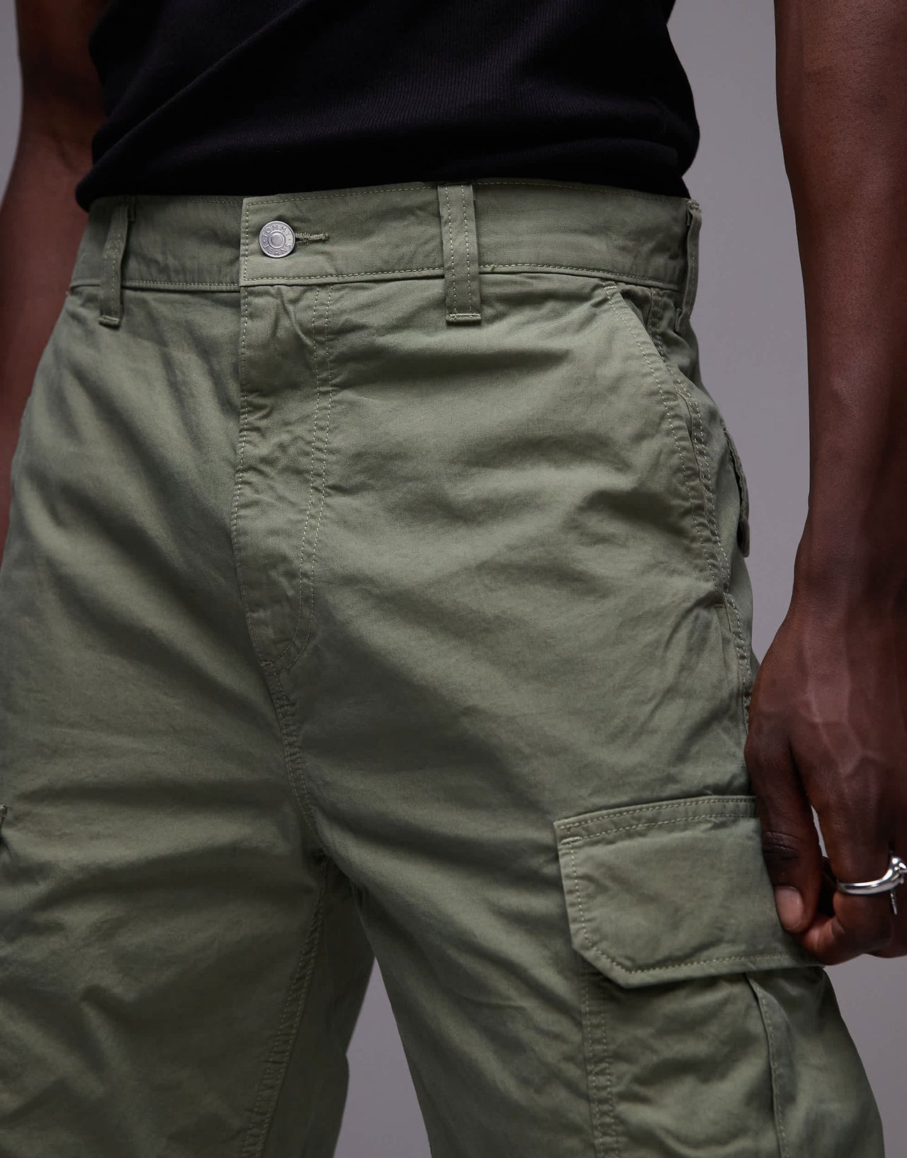 Tommy Jeans Otis regular cargo shorts in green