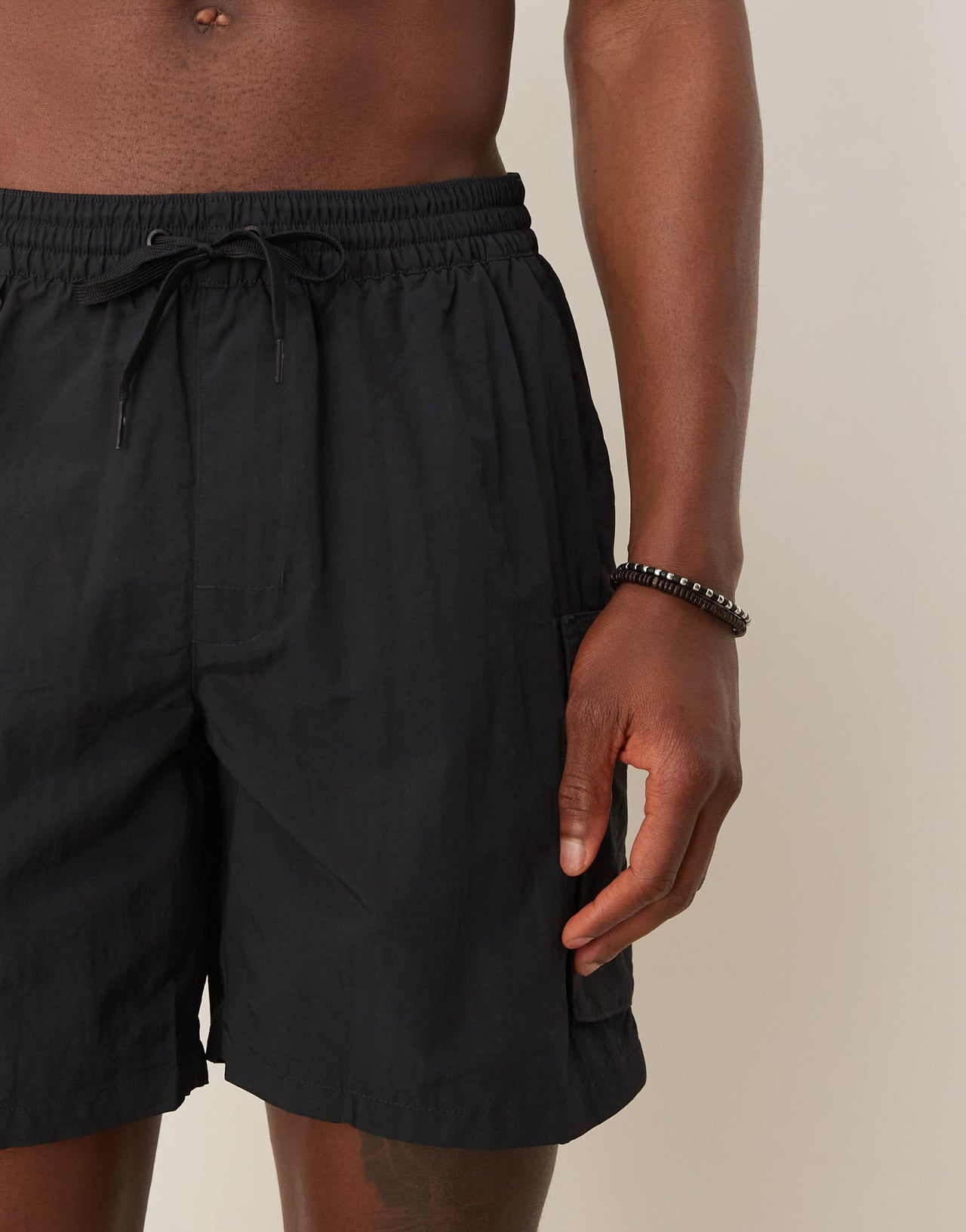 Nike 7 inch Volley multi pocket swim shorts in black