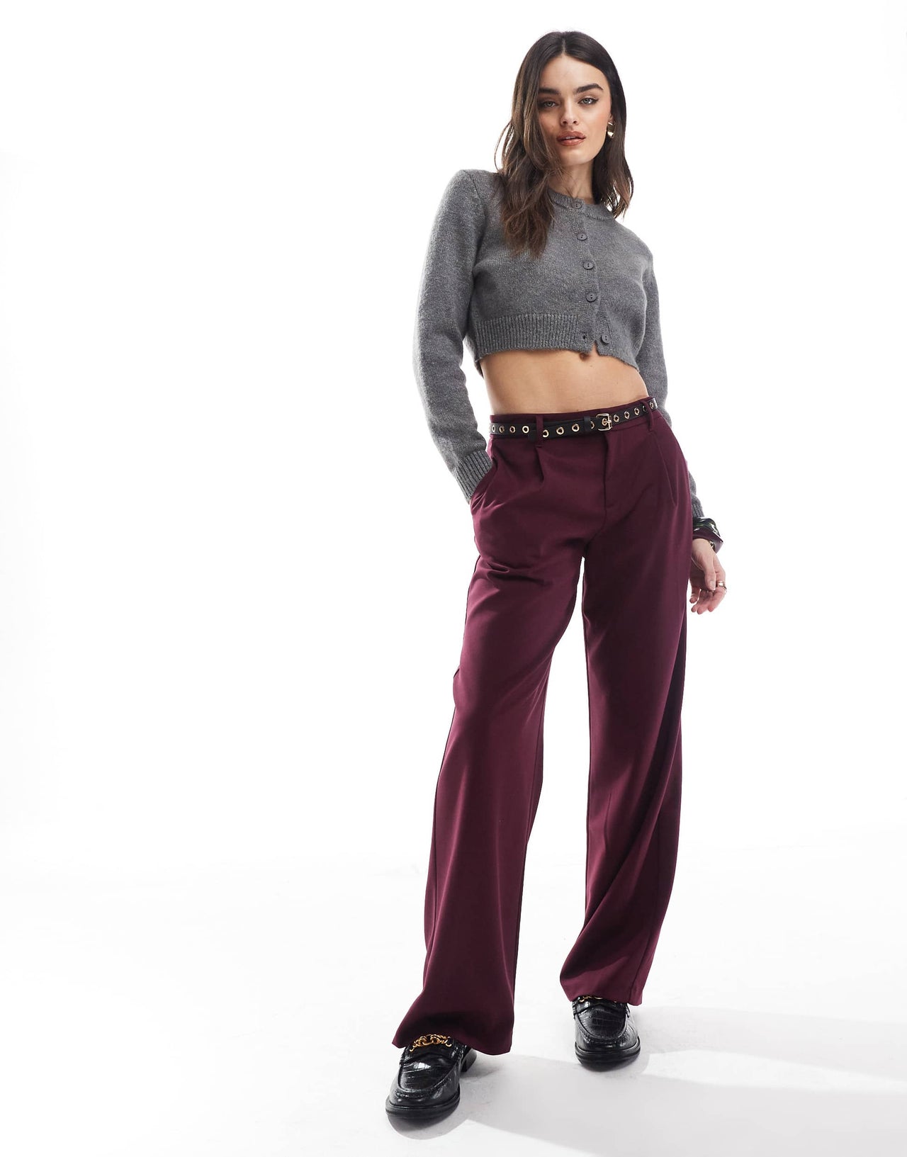 Bershka low waist wide leg tailored trousers in burgundy