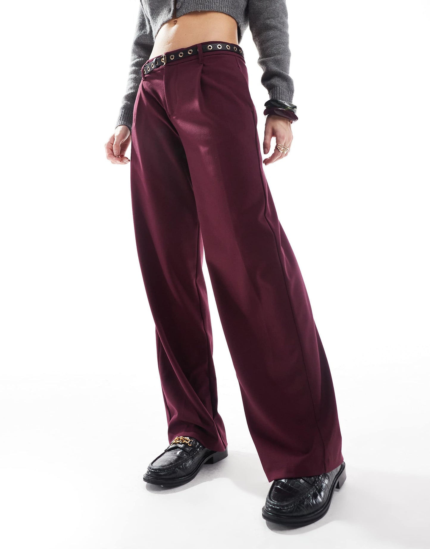 Bershka low waist wide leg tailored trousers in burgundy