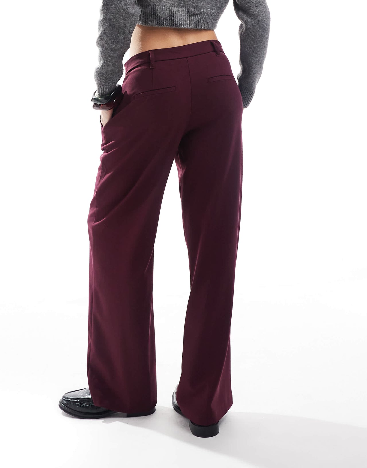 Bershka low waist wide leg tailored trousers in burgundy