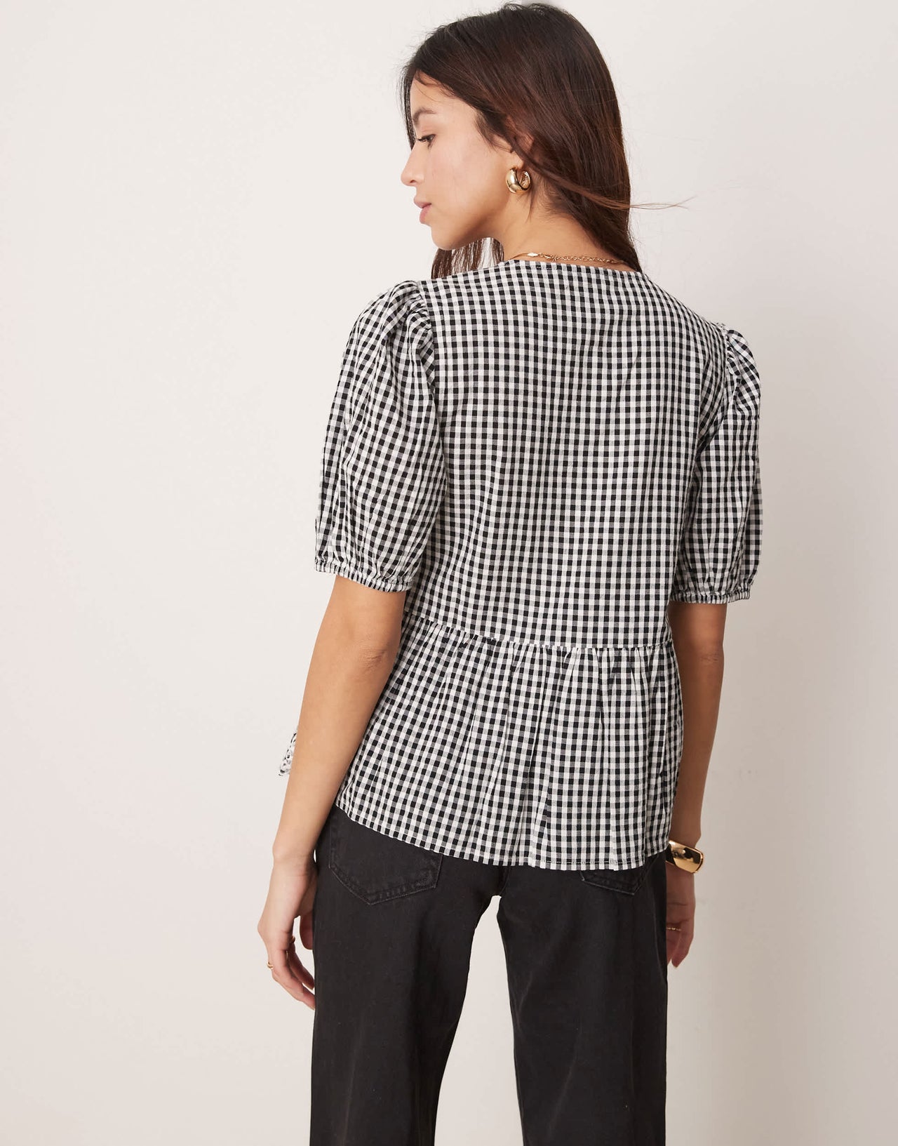 New Look tie front gingham top in black