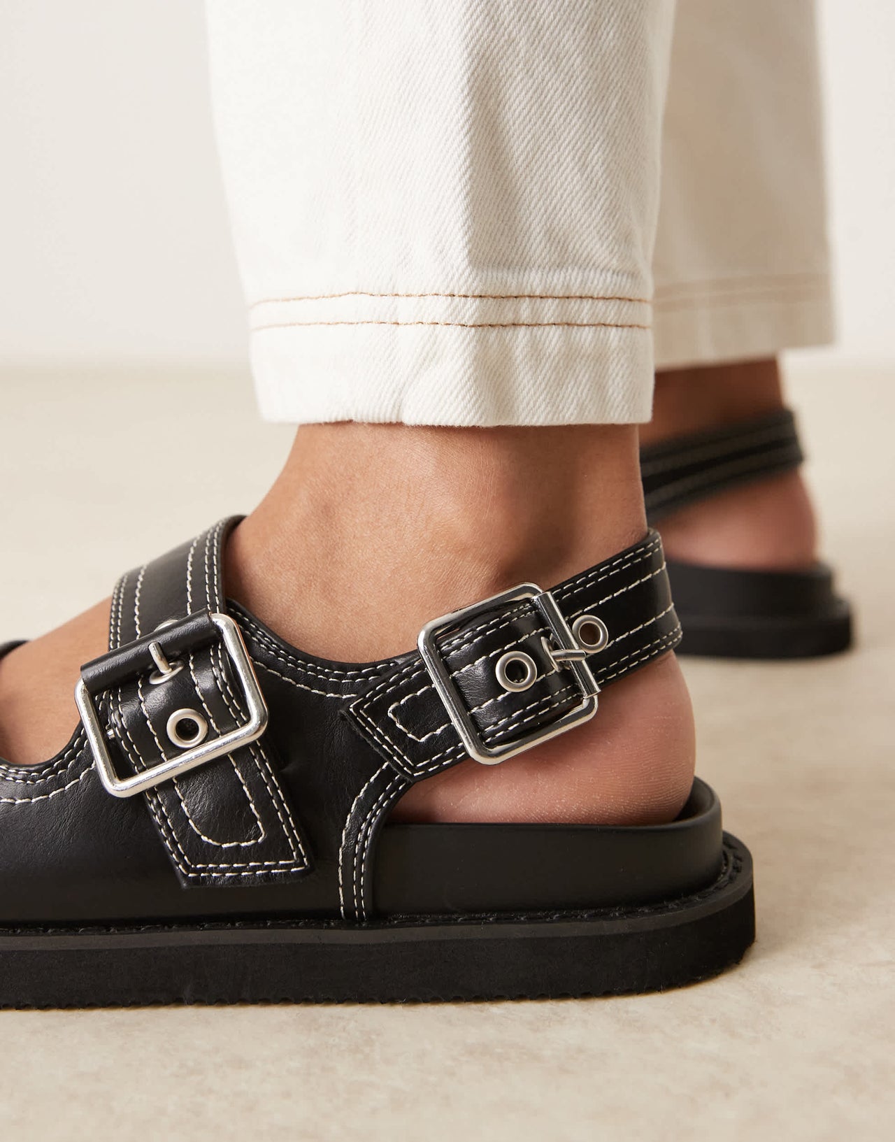 New Look slingback chunky sandal with contrast stitch in black