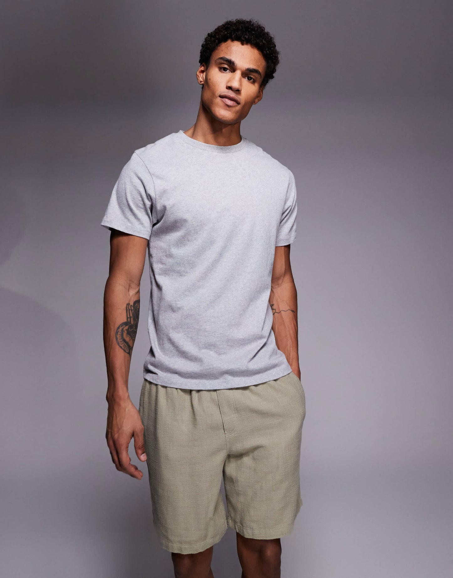 ADPT texture shorts in khaki